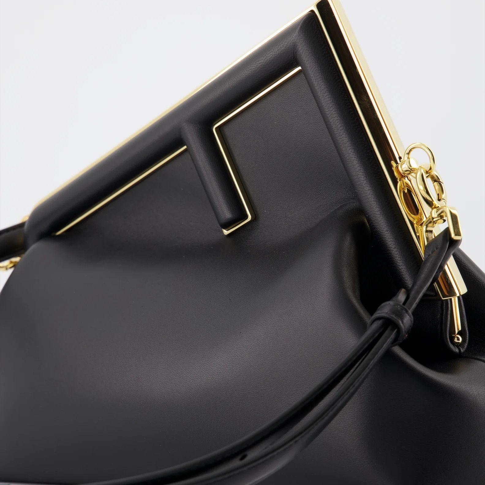 Fendi o1s1wg111125 Size: OS / First Midi Bag in Black Size ONE SIZE - 4 Thumbnail