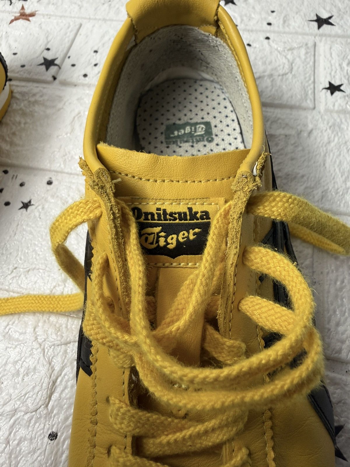 Onitsuka Tiger ONITSUKA TIGER MEXICO 66 YELLOW US9 UK8 EUR42.5 Casual Size US 9 / EU 42 - 16 Thumbnail