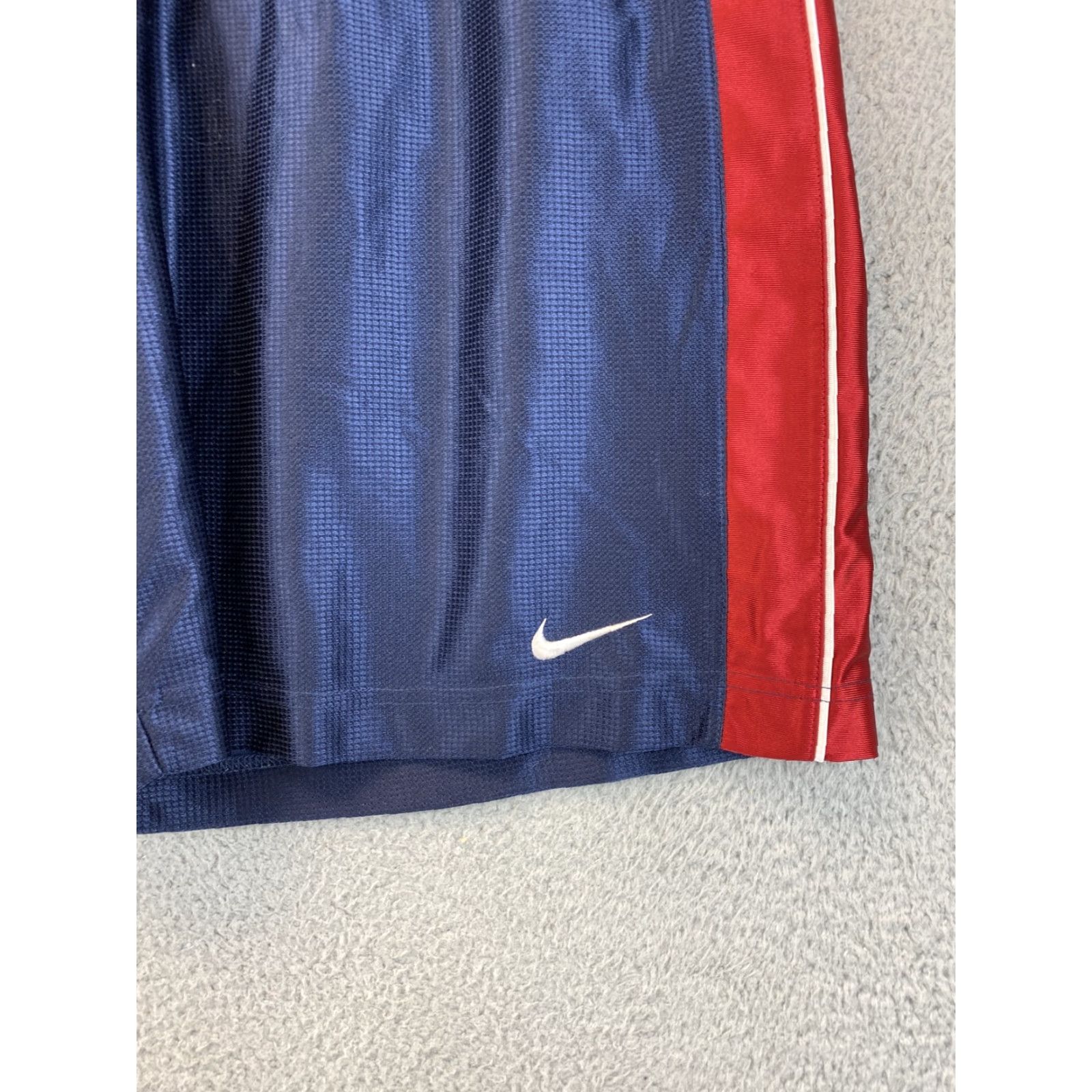 Nike VINTAGE Nike Swoosh Basketball Shorts 2XL Blue Red Men's Activewear Size US 39 - 2 Thumbnail