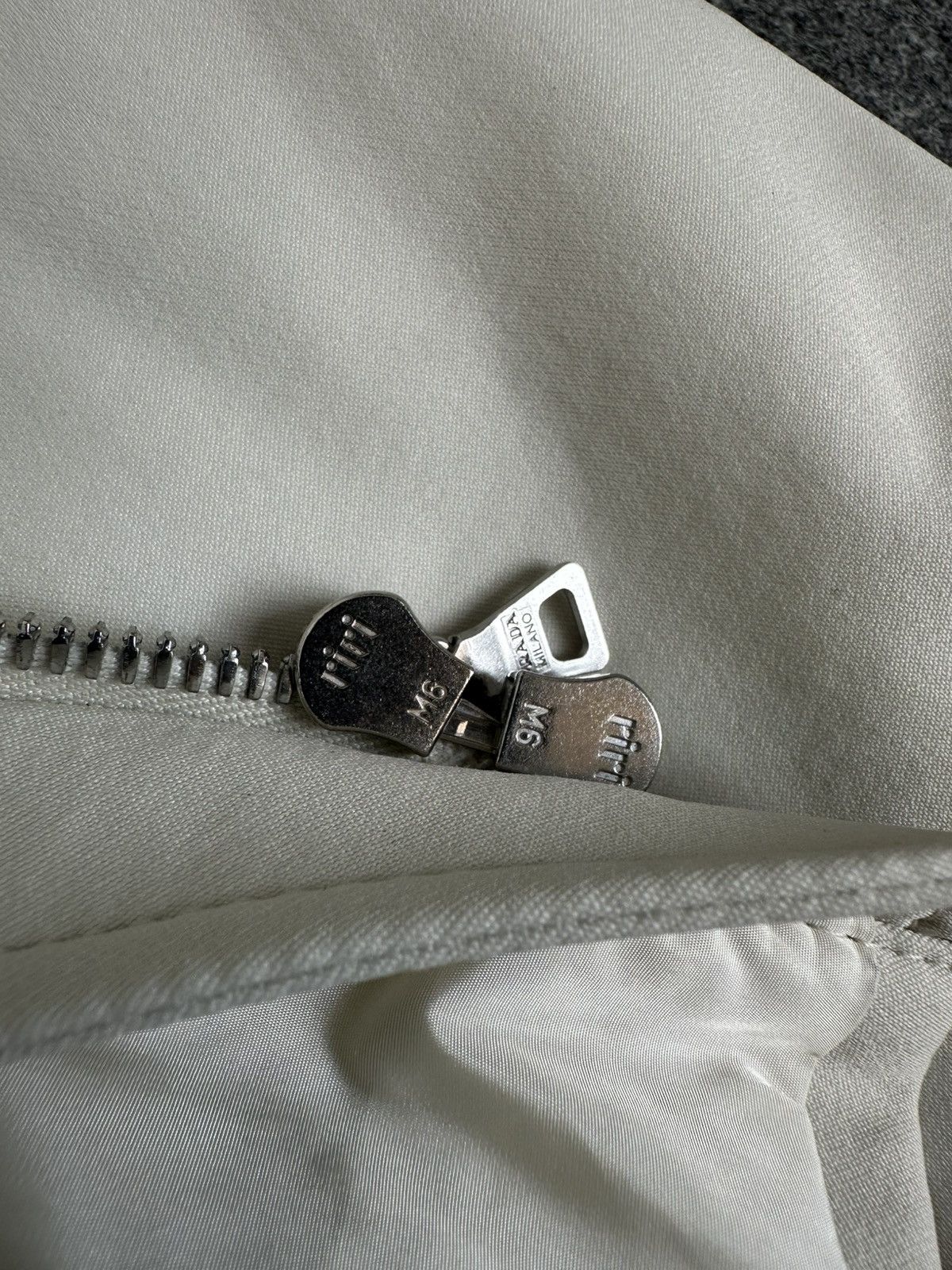 Prada Prada - S/S1999 Zip-Up Soft Shell Rider Jacket - Ivory White Size M / US 6-8 / IT 42-44 - 17 Thumbnail