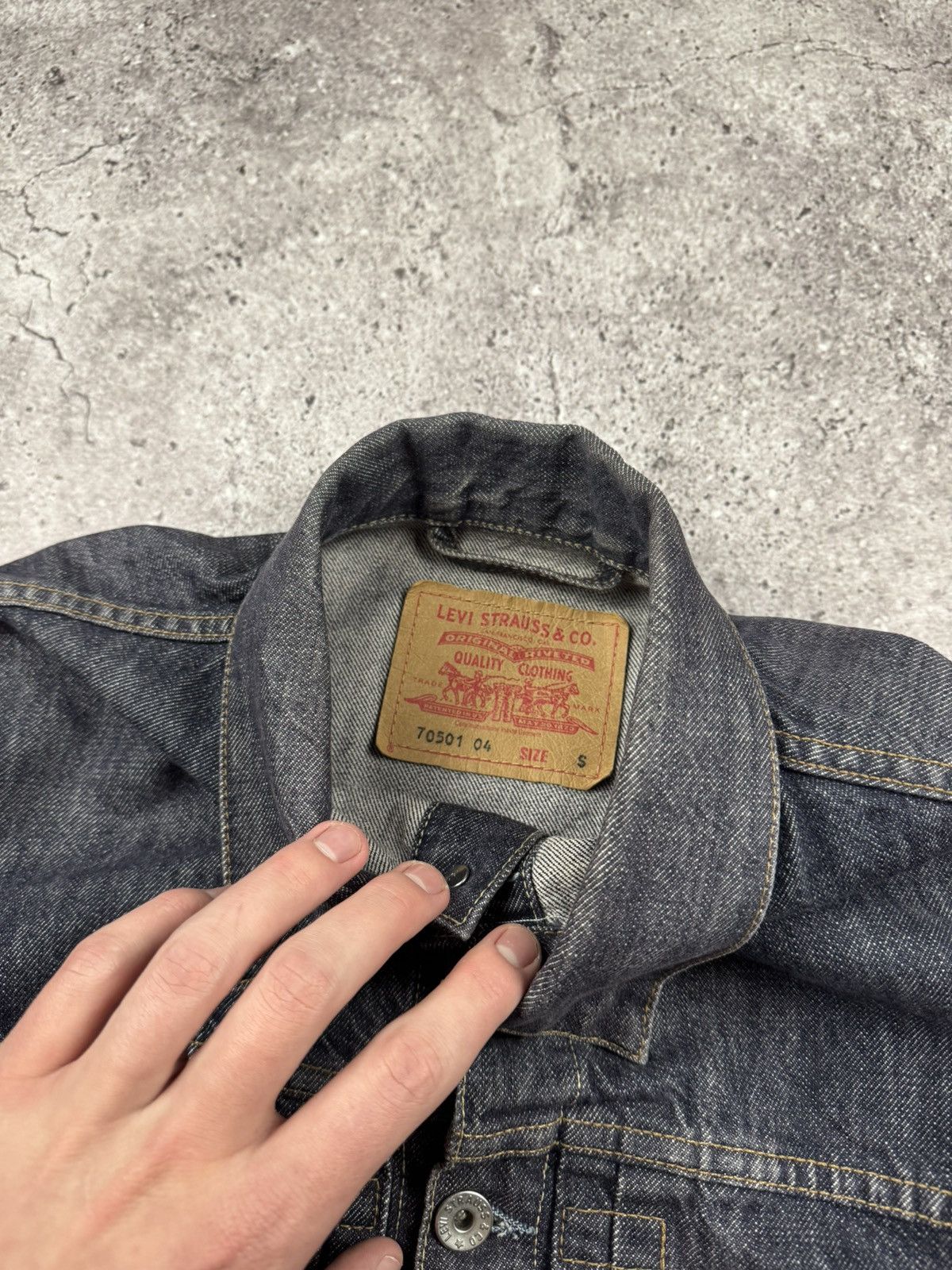 Levi's Levis Vintage Y2K Trucker Denim Jacket distressed faded Size US S / EU 44-46 / 1 - 6 Thumbnail