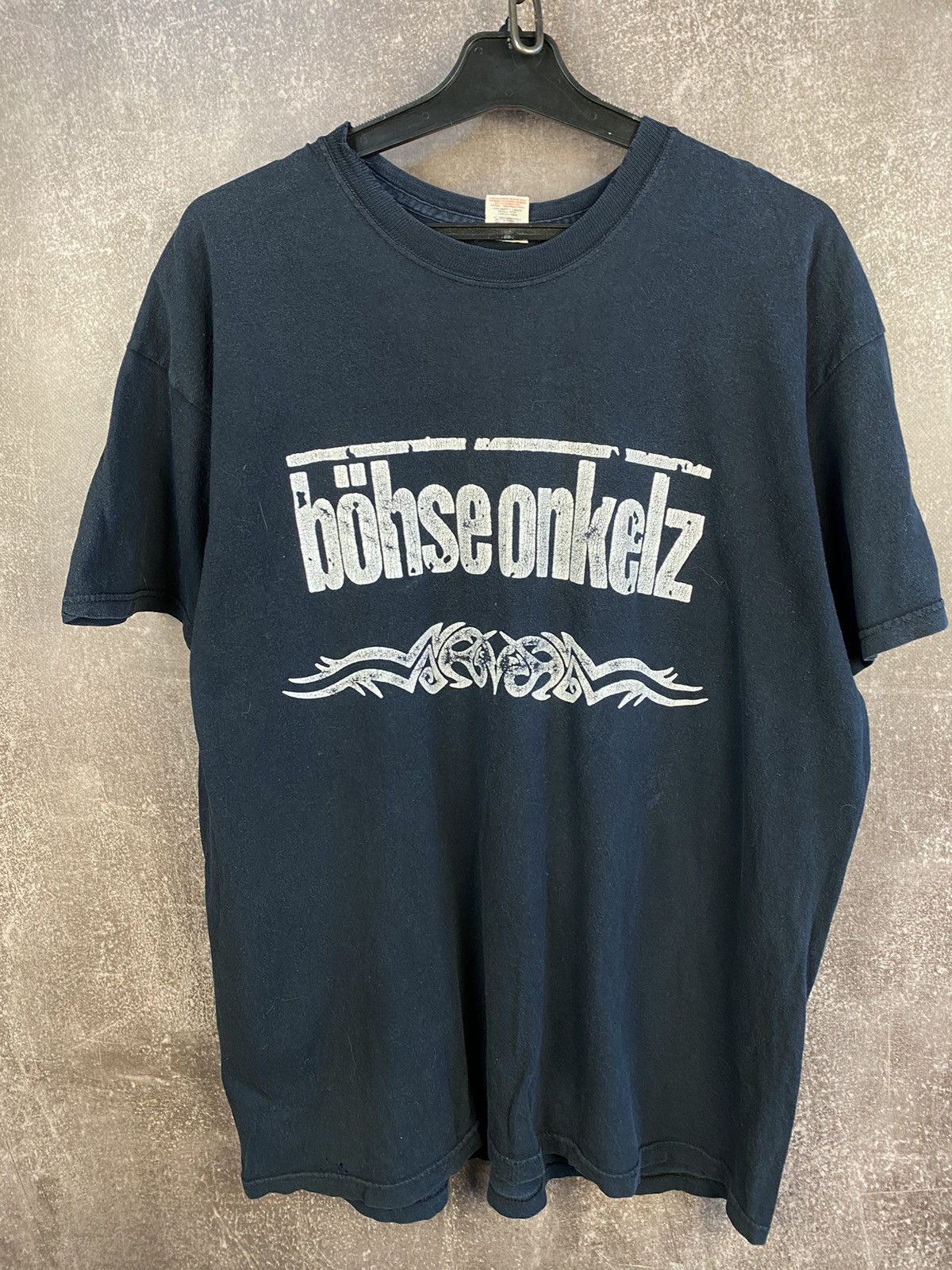 Band Tees Tshirt Vintage Bohse Onkelz Band Tee 90s Rock Metal Size US XL / EU 56 / 4 - 1 Thumbnail