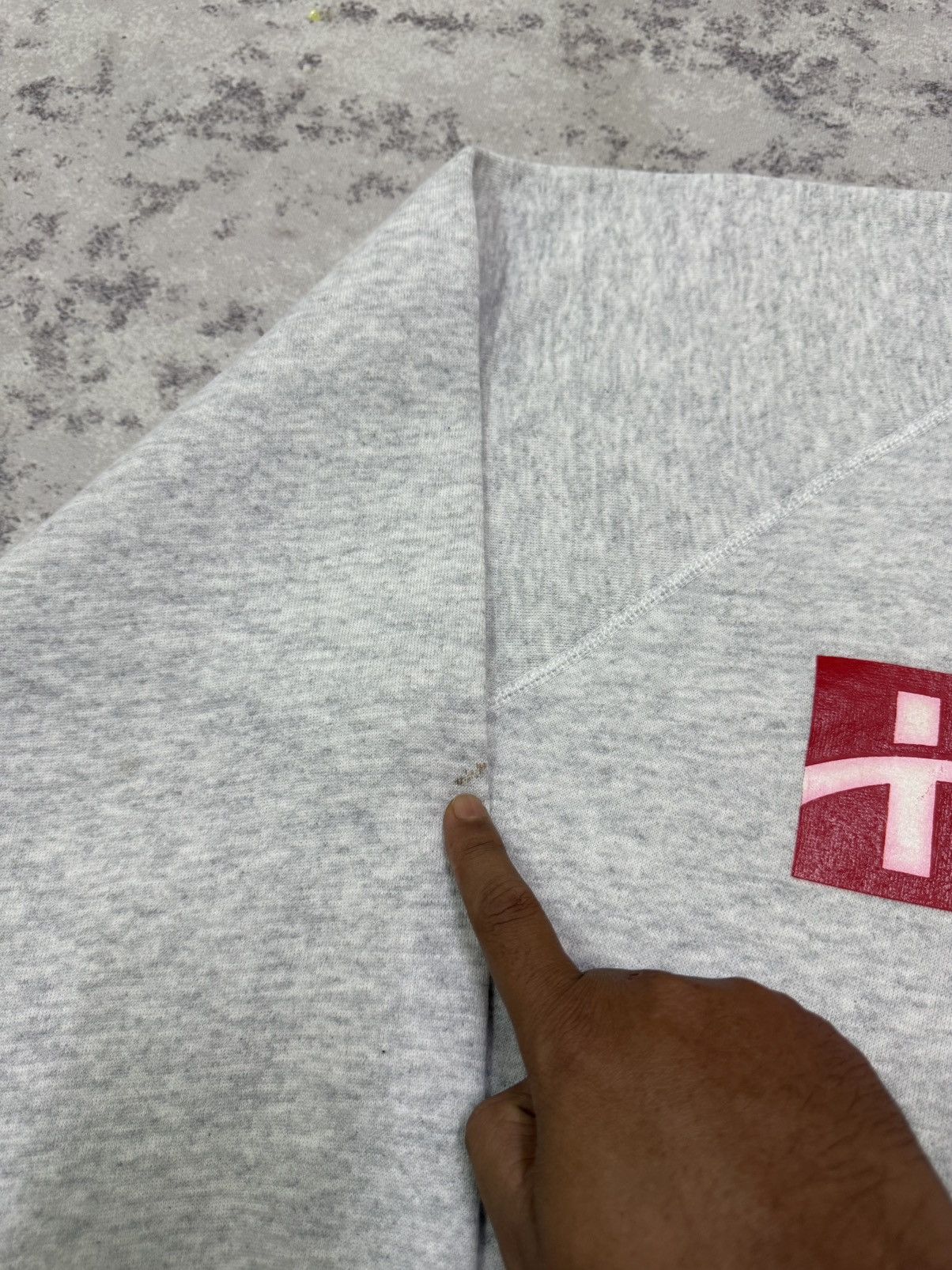 Hanes Vintage 90s Hanes Made In Usa Biglogo Crewneck Sweatshirt Size US S / EU 44-46 / 1 - 4 Thumbnail