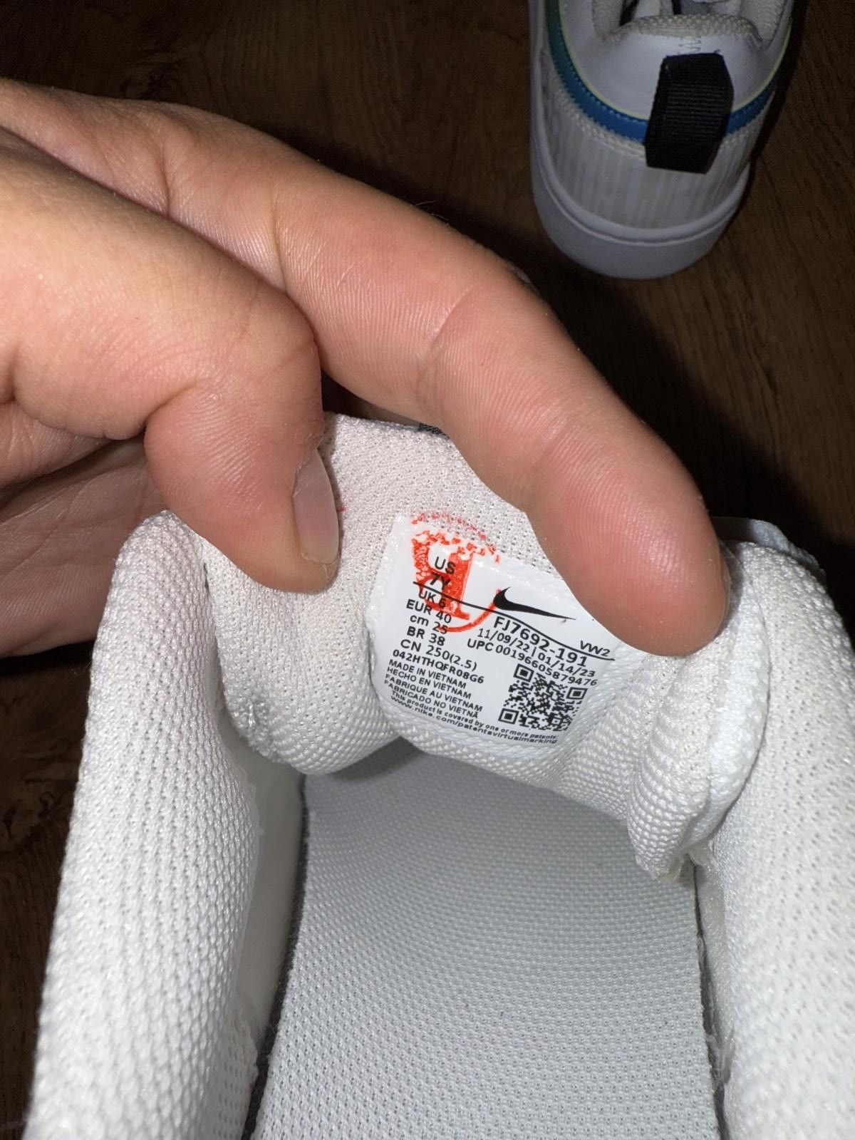 Nike The Nike Borough low 2 SE Unlock Your Space Gs Size US 7 / EU 40 - 8 Thumbnail