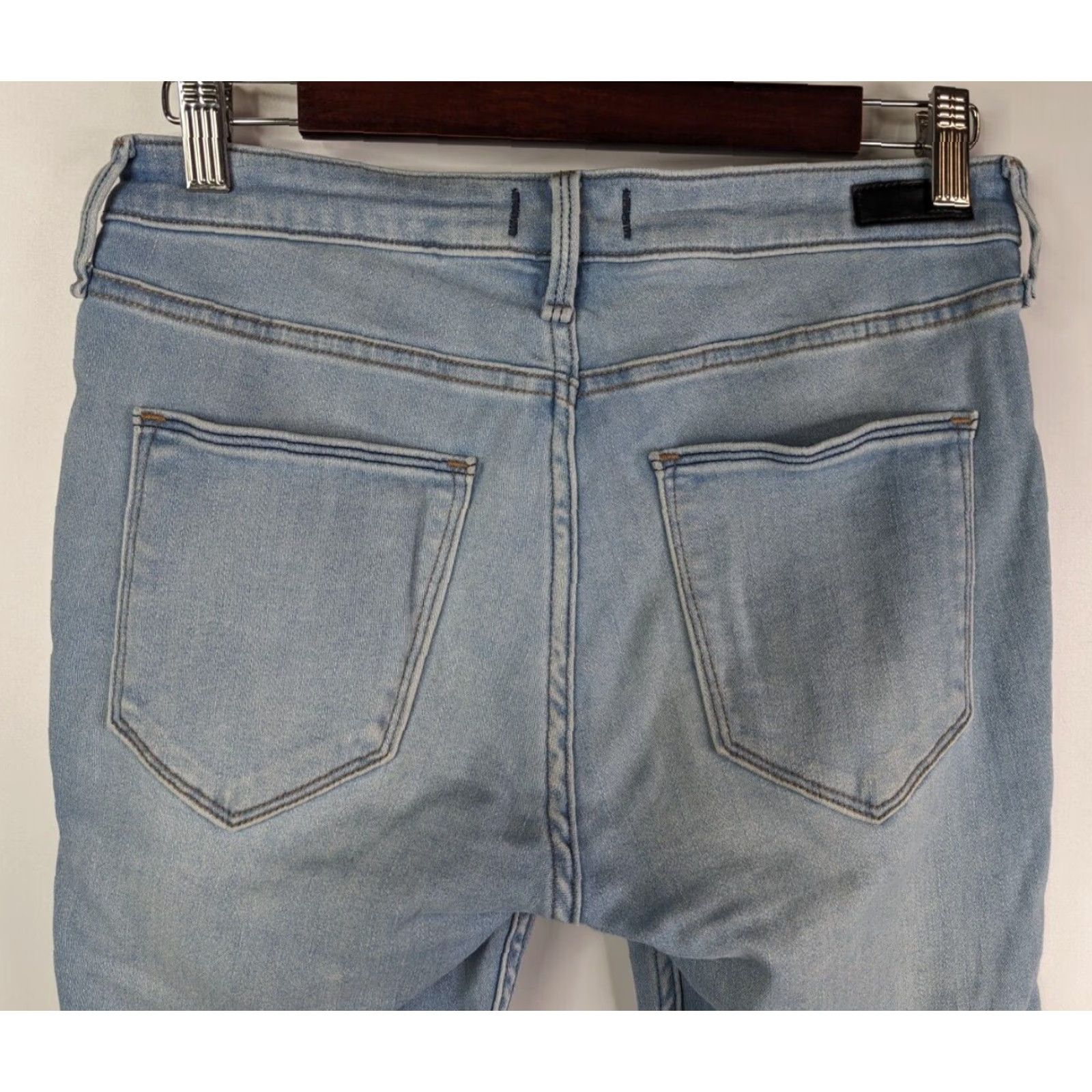 Abercrombie & Fitch Abercrombie & Fitch Mid rise Legging jean Women 27 Denim Skinny Distressed Light Wash Blue Wide Wearable Stretch Distressed, Whiskering, Fading Size 27" / US 4 / IT 40 - 6 Thumbnail