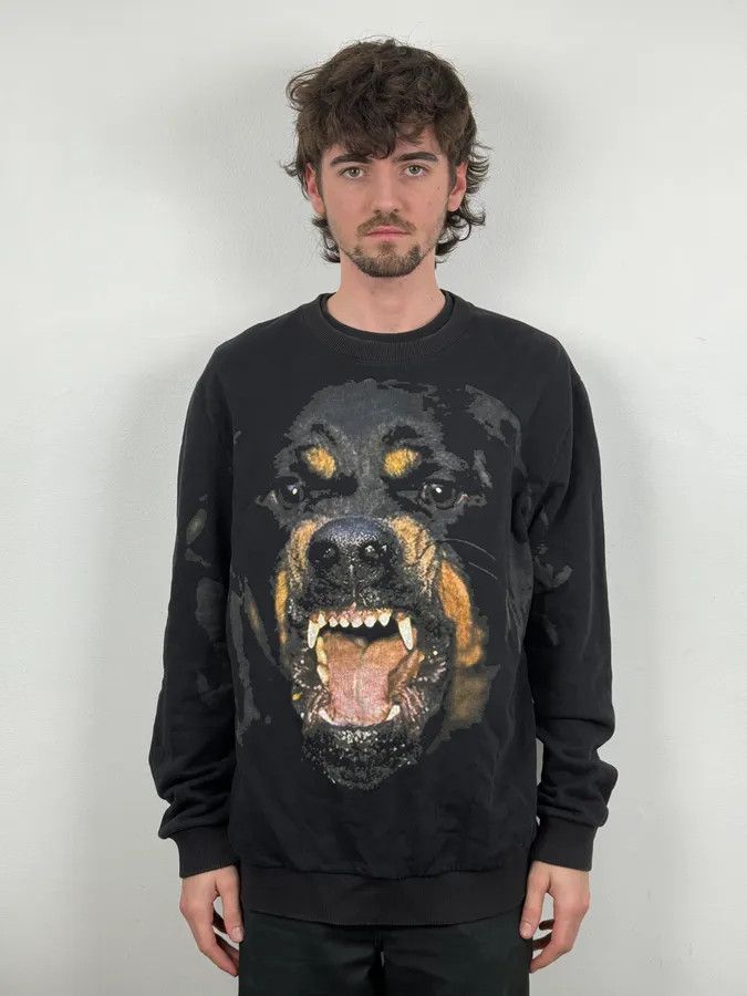 Givenchy AW2014 Givenchy Black Rottweiler Dog Crewneck Sweater by ...