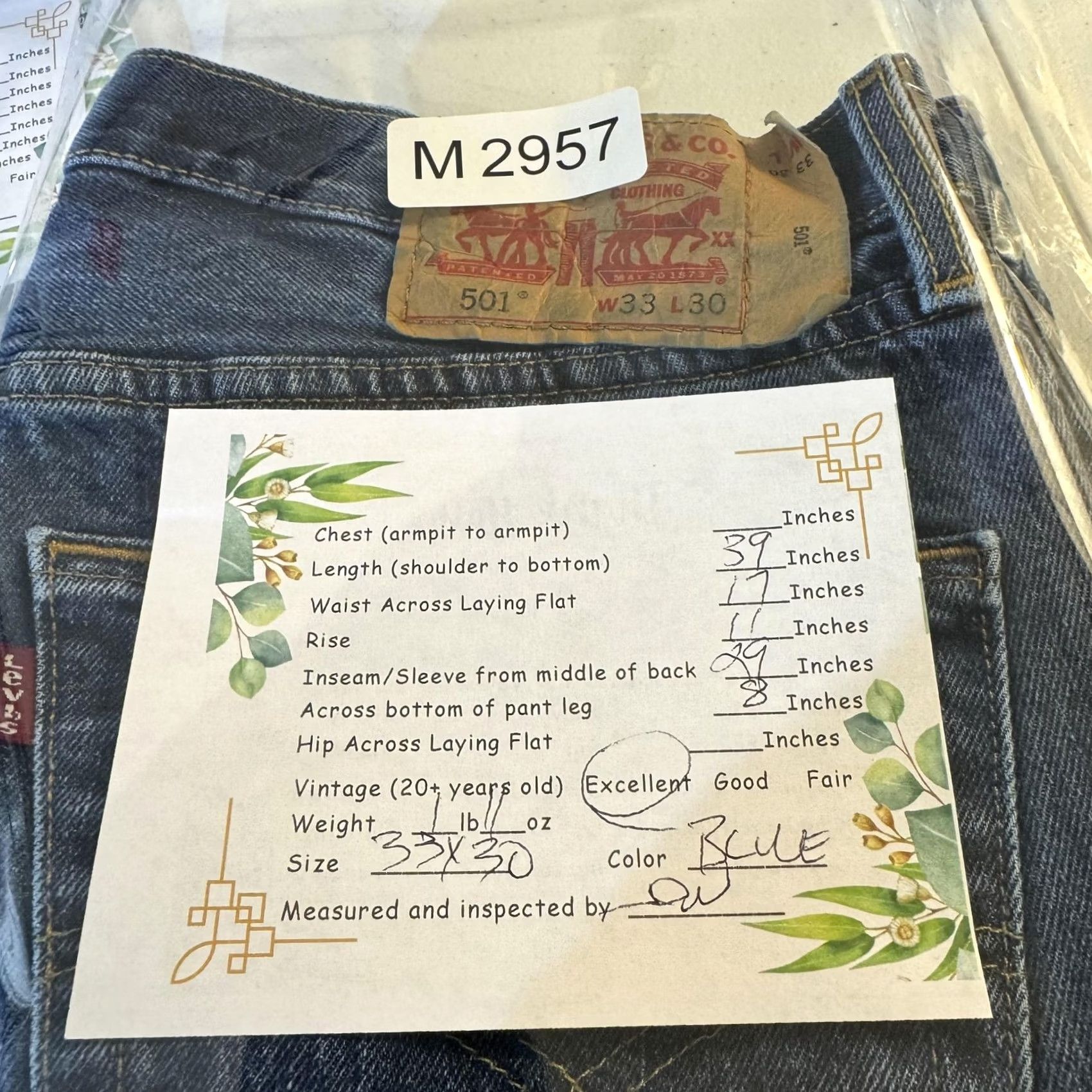 Levi's Levis 501 Jeans Mens 33x30 Blue Original Fit Button Fly Red Tab Denim Size US 33 - 5 Thumbnail