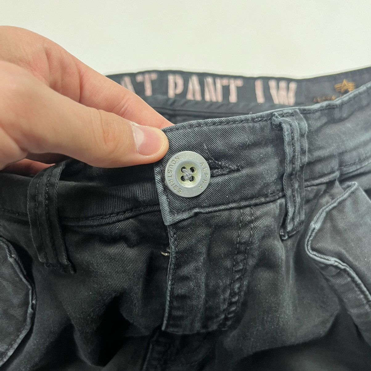 Alpha Industries × Japanese Brand Alpha Industries Vintage Cargo Pants Japanese Brand Black Size US 31 - 4 Thumbnail