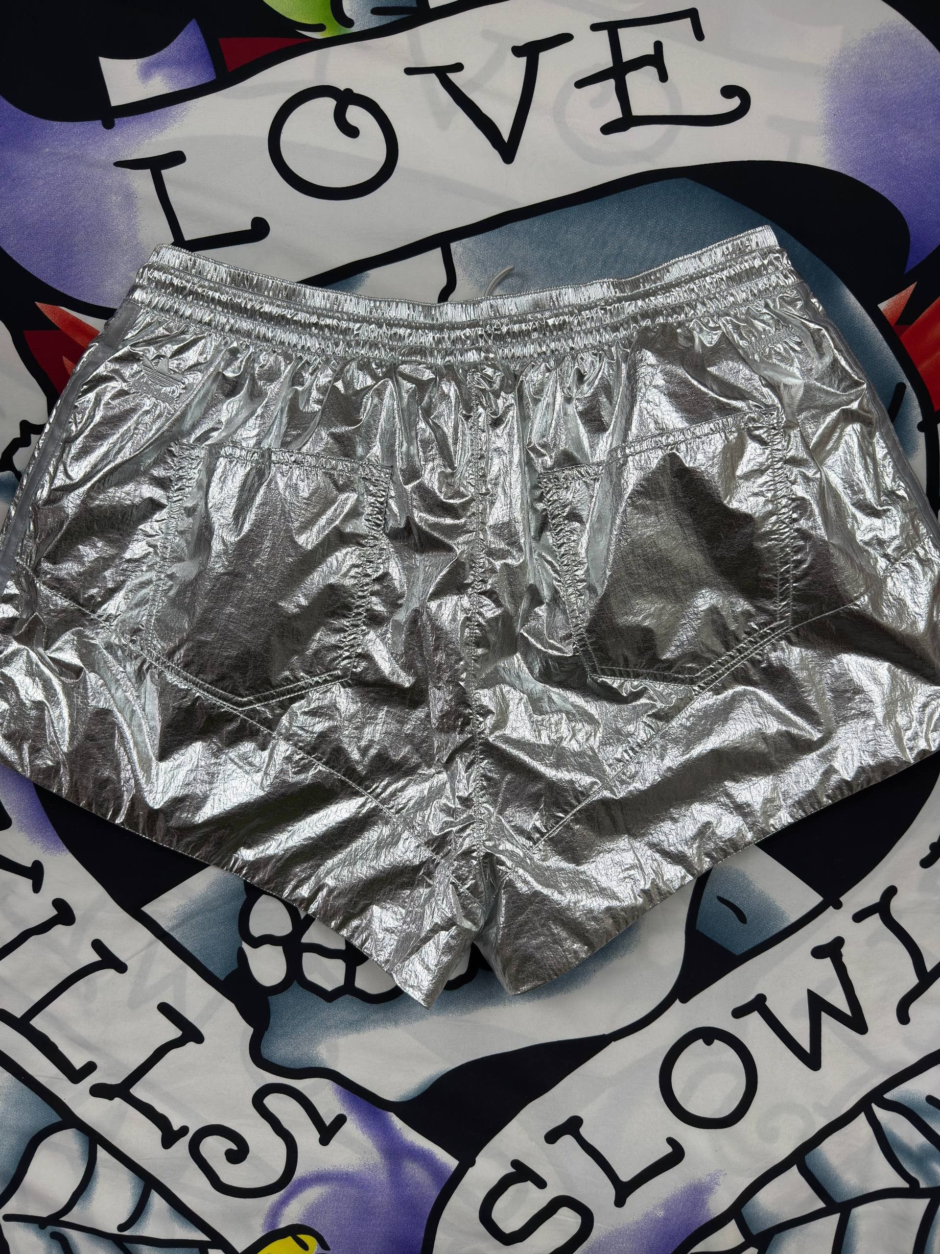 Adidas × Ivy Park Adidas x Ivy Park Beyonce Silver Shorts Size L Size 33" - 3 Thumbnail
