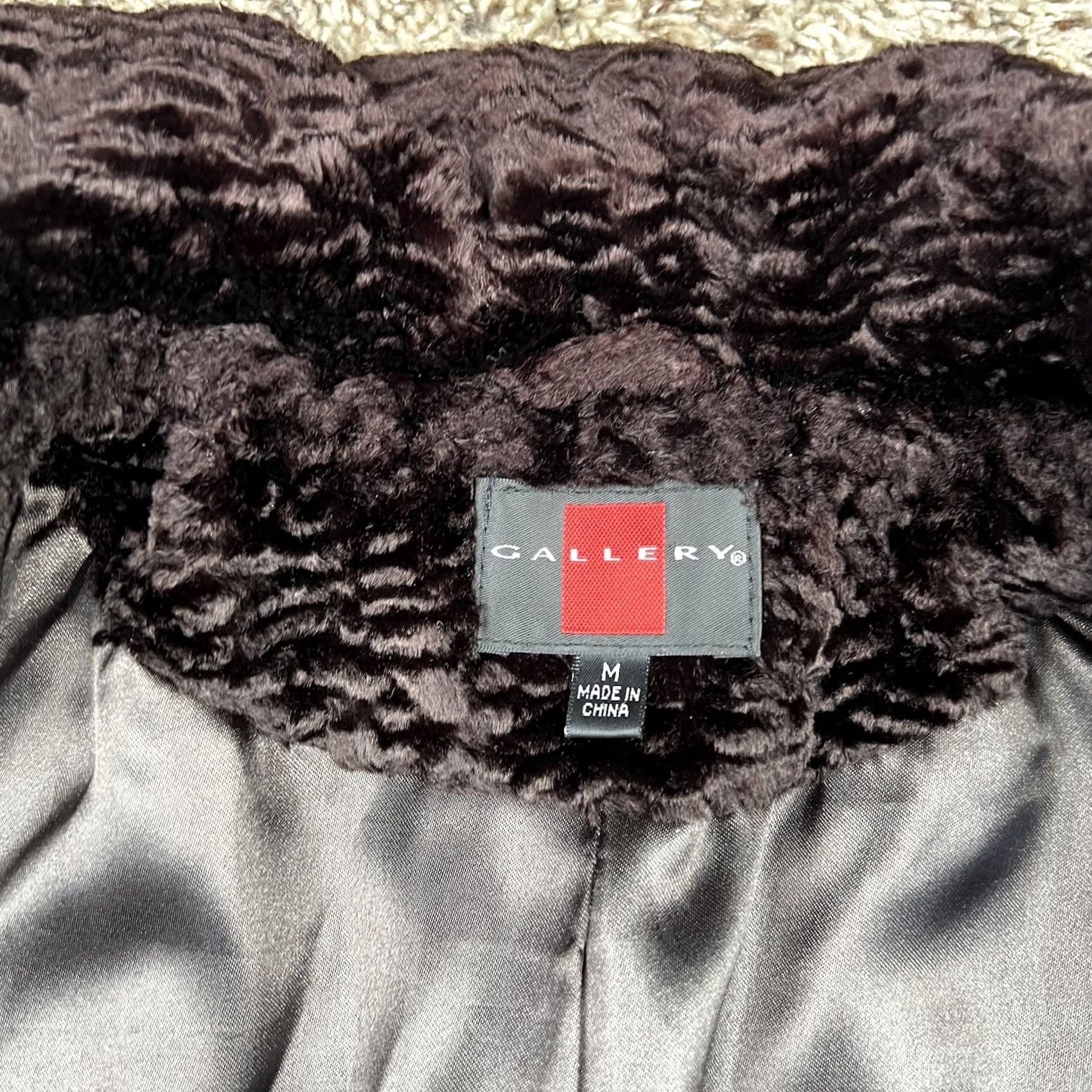 Vintage VINTAGE Gallery Women Coat Jacket Wavy Brown Soft Faux Fur Size M Black Lined Parka Winter Outdoor Womens Size M / US 6-8 / IT 42-44 - 2 Thumbnail