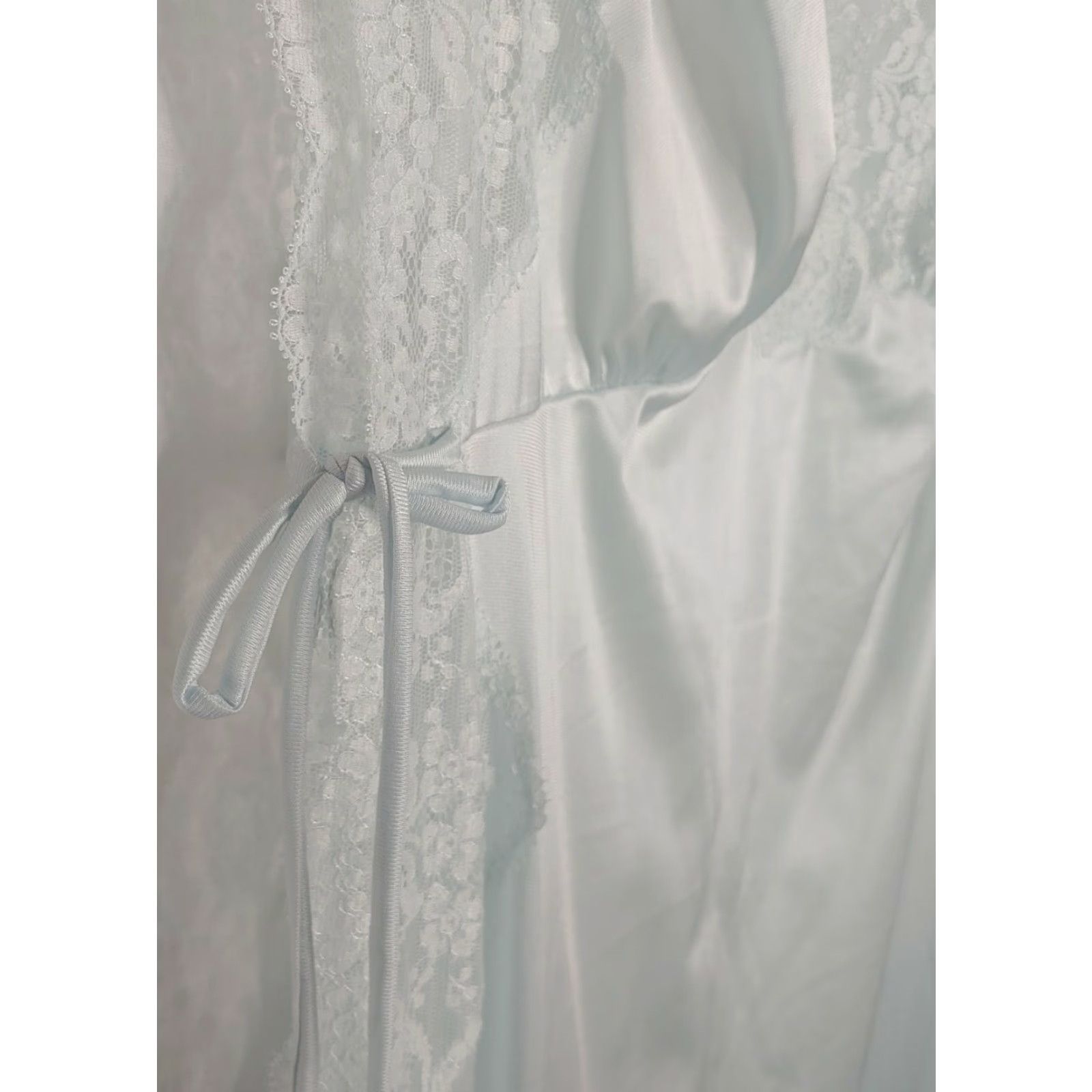 Vintage VINTAGE 1980s Women's Medium Nightgown Nylon Lace Sleeveless Blue Sexy Lounge Wear Size ONE SIZE - 8 Thumbnail