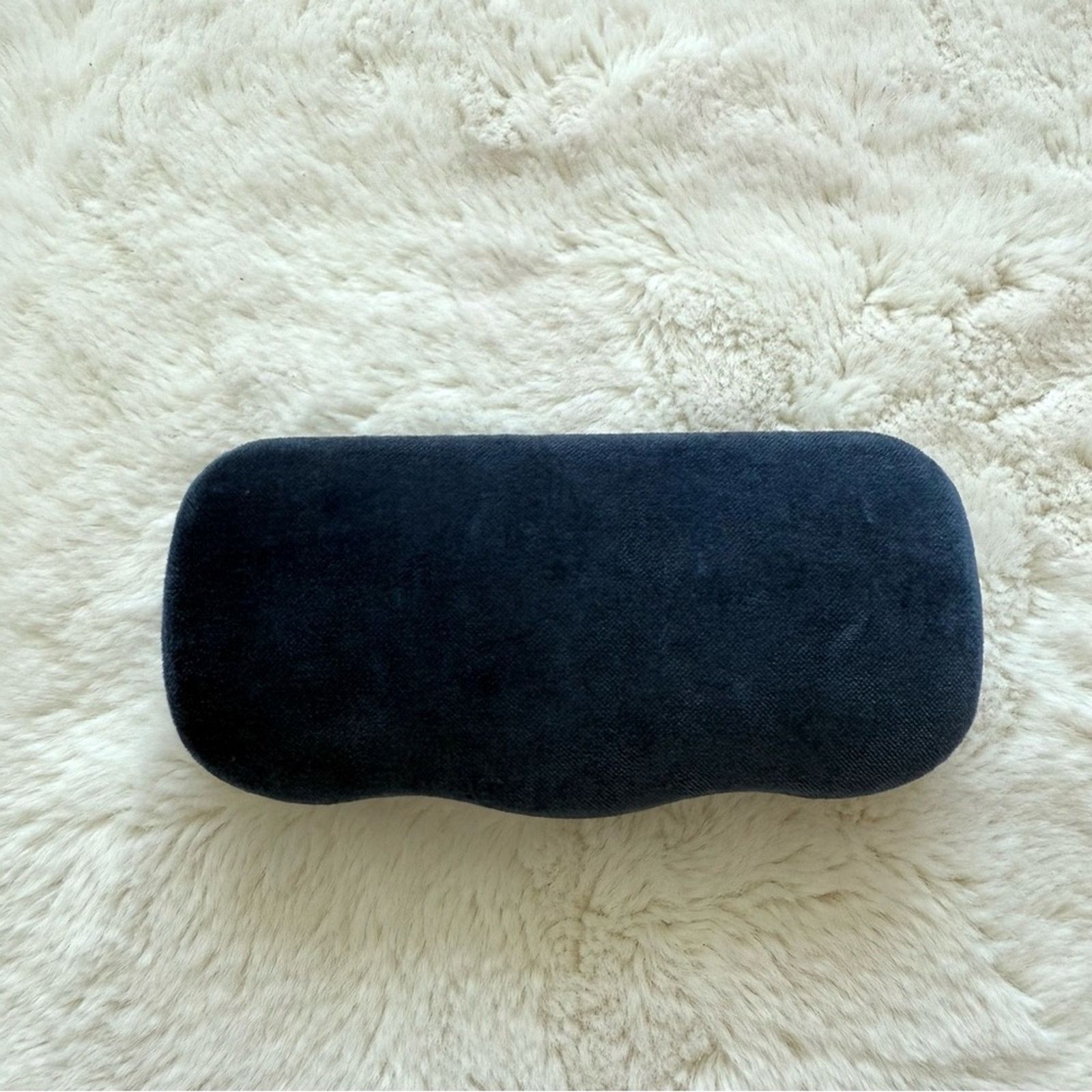 Gucci NEW!!! Gucci velvet sunglasses case Authentic Size ONE SIZE - 1 Thumbnail