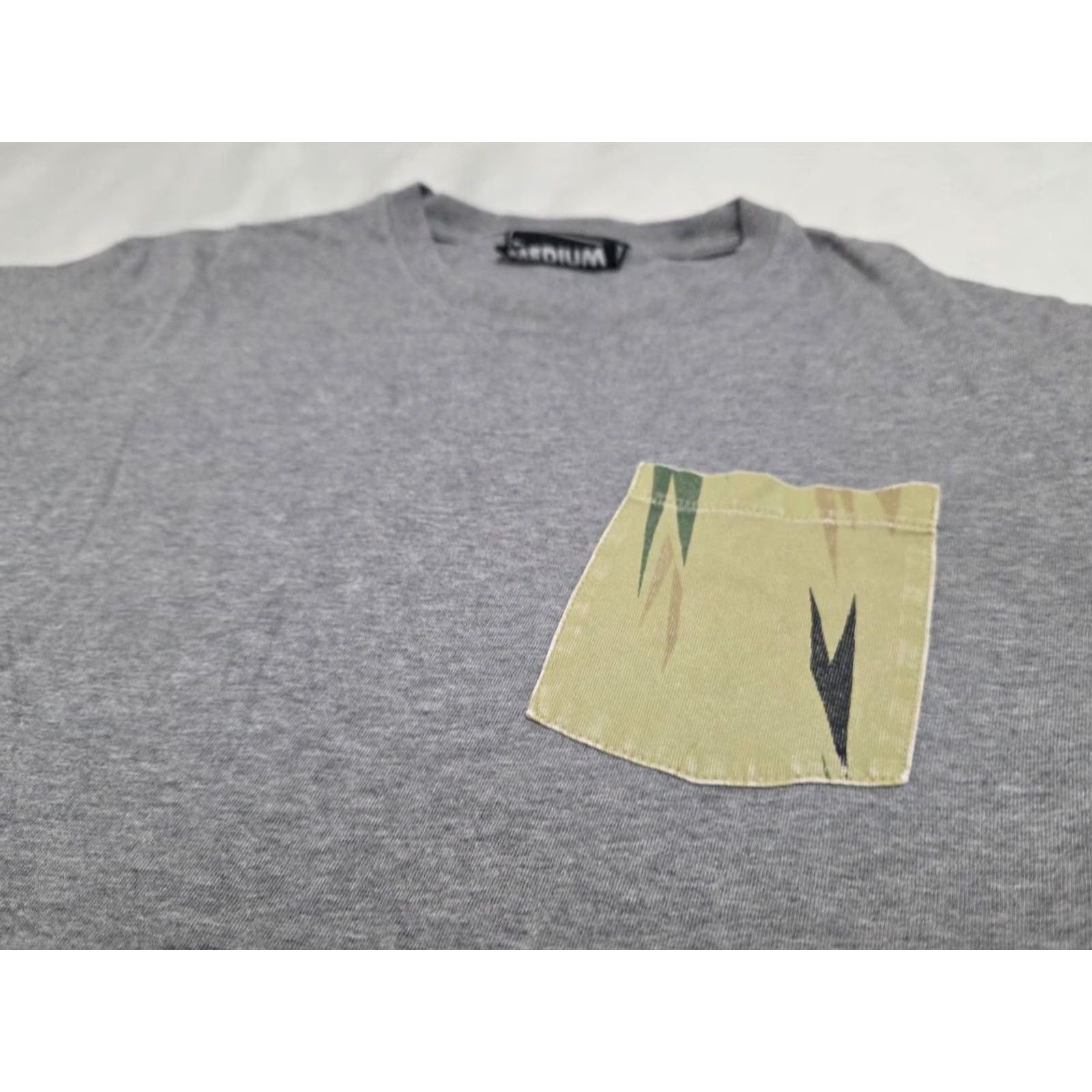 The Hundreds The Hundreds Brand Heather Gray Pocket Short Sleeve Tshirt M Crew Neck Men Size US M / EU 48-50 / 2 - 6 Thumbnail