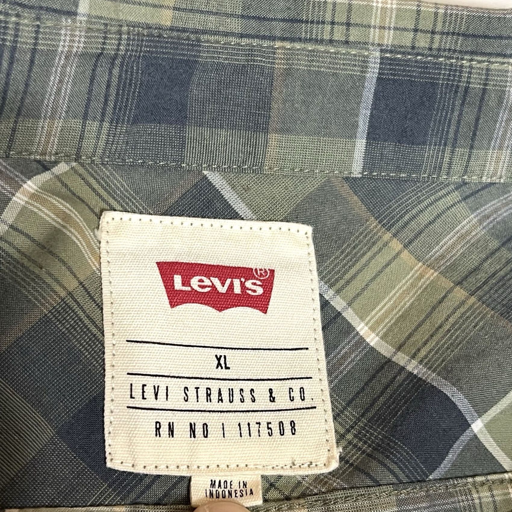 Levi's Levi's Mens XL Green Blue Plaid Long Sleeve Button-Down Shirt Size US XL / EU 56 / 4 - 7 Thumbnail