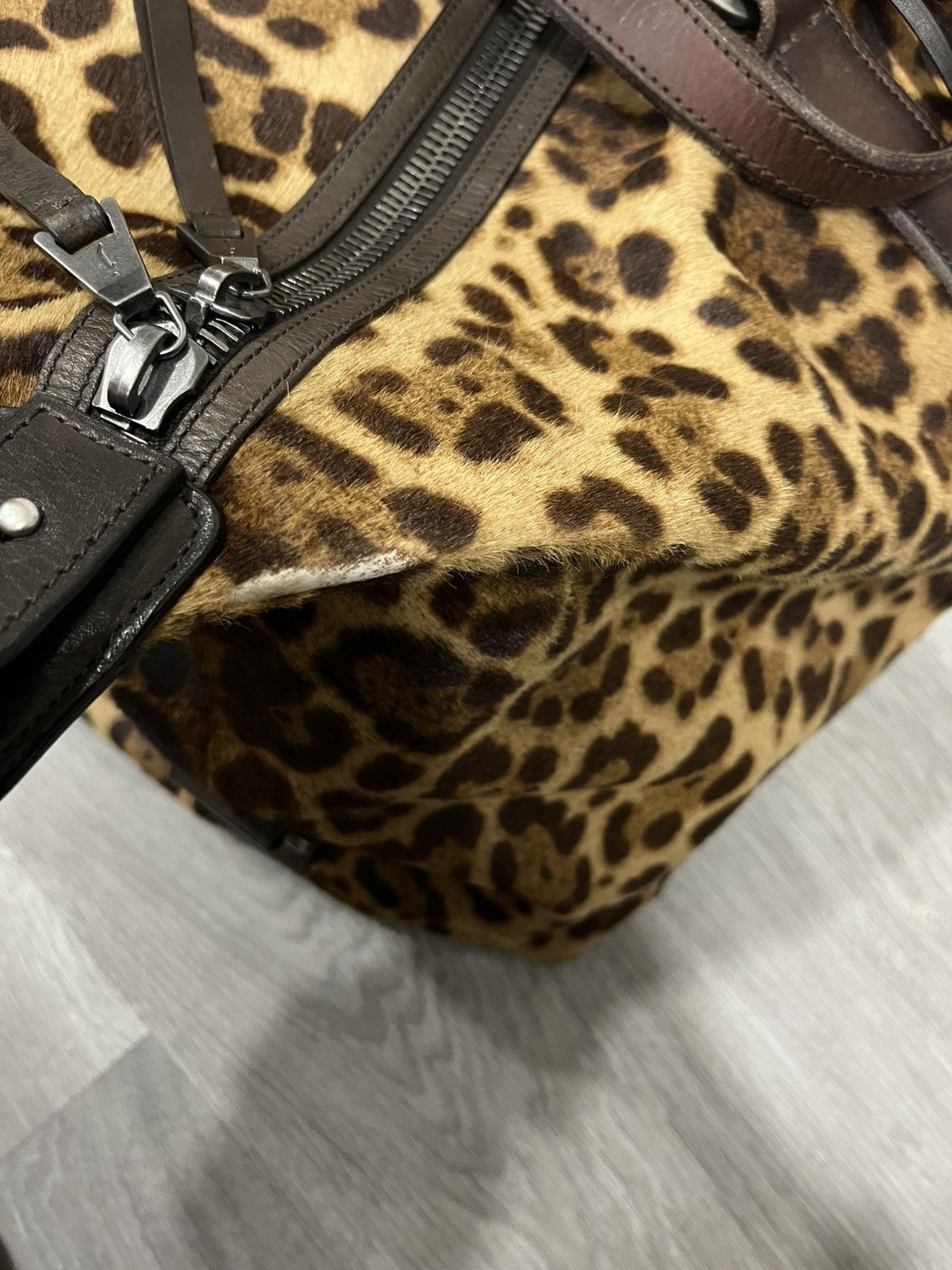 John Varvatos Leopard duffle Size ONE SIZE - 18 Thumbnail