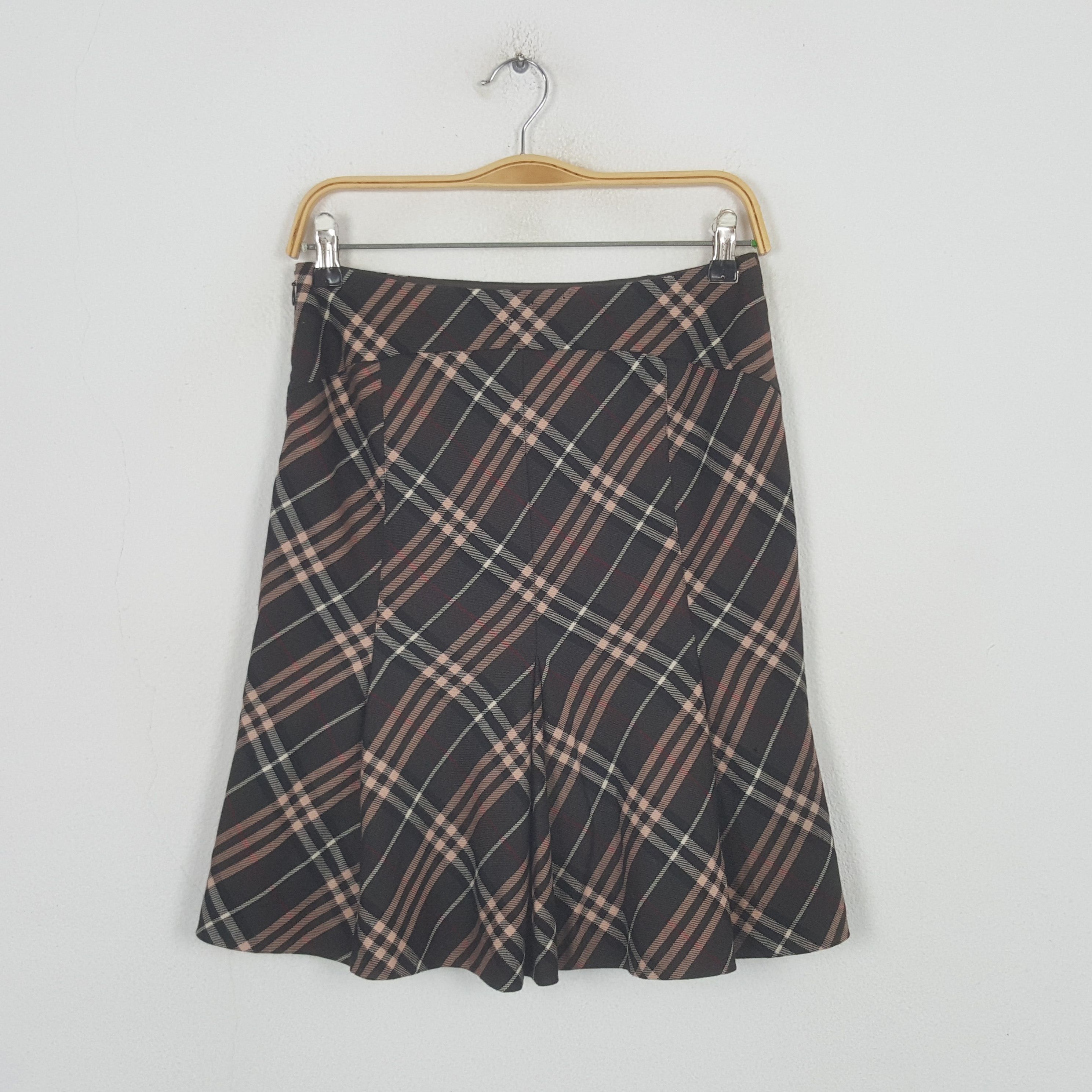 Burberry Vintage Burberry London Nova Check Skirt RR28 Size 27" / US 4 / IT 40 - 3 Thumbnail