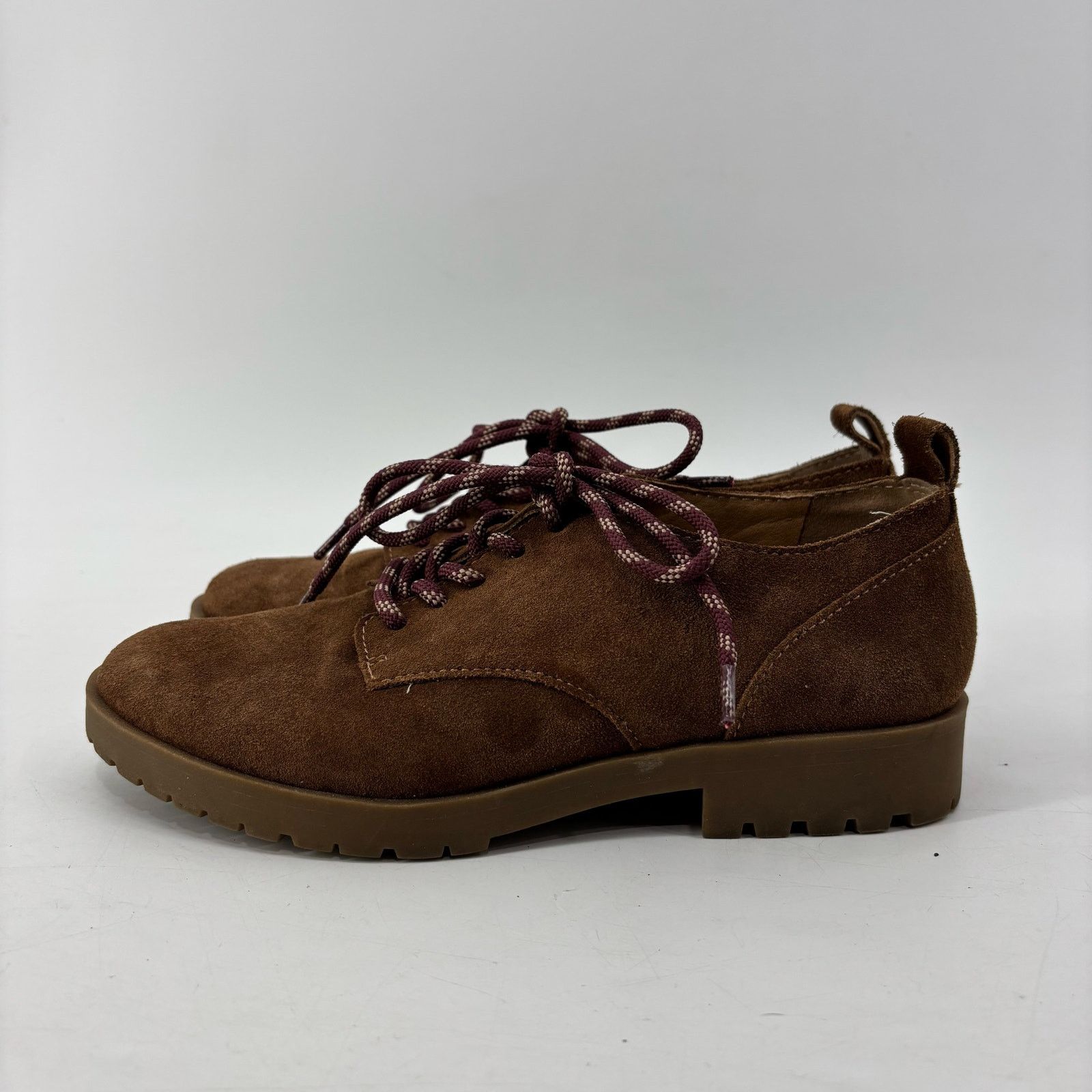 Other Crown Vintage Womens Sz 6 Lowell Oxford Suede Lace Up Size US 6 / IT 36 - 12 Thumbnail