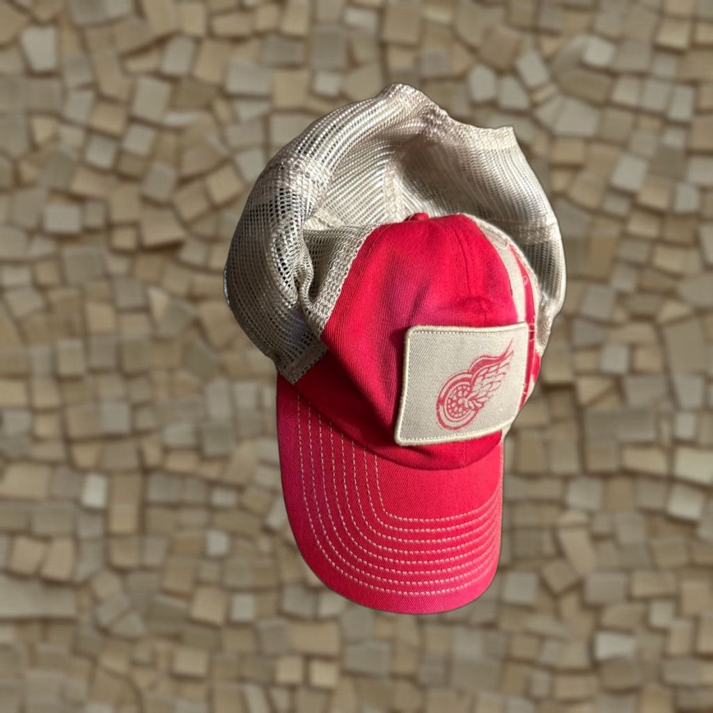 Vintage Detroit Red Wings Fanatics Hat Baseball Cap Red NHL Men One Size Baseball Hat Red Hockey NHL Mens Size ONE SIZE - 1 Thumbnail