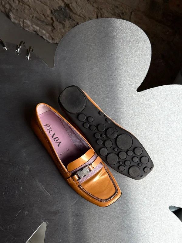 Prada Vintage Prada Vernis Flat Loafers Orange - EU 36.5 Size US 5.5 / IT 35.5 - 4 Thumbnail
