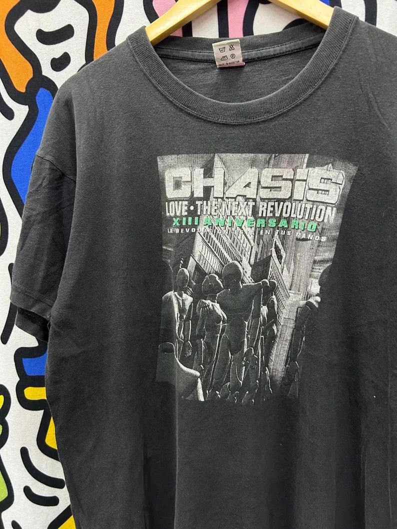 Vintage Vintage 2002 Chasis - The Next Revolution tshirt size L Size US L / EU 52-54 / 3 - 1 Thumbnail