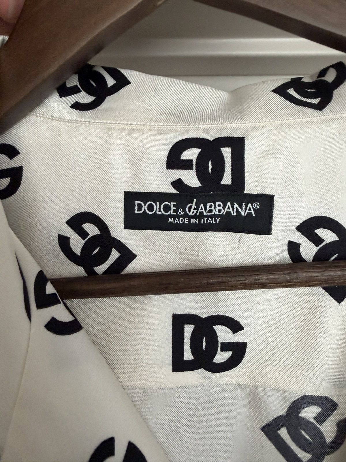 Dolce & Gabbana Dolce Gabana shirt with DG logo print Size US M / EU 48-50 / 2 - 4 Thumbnail
