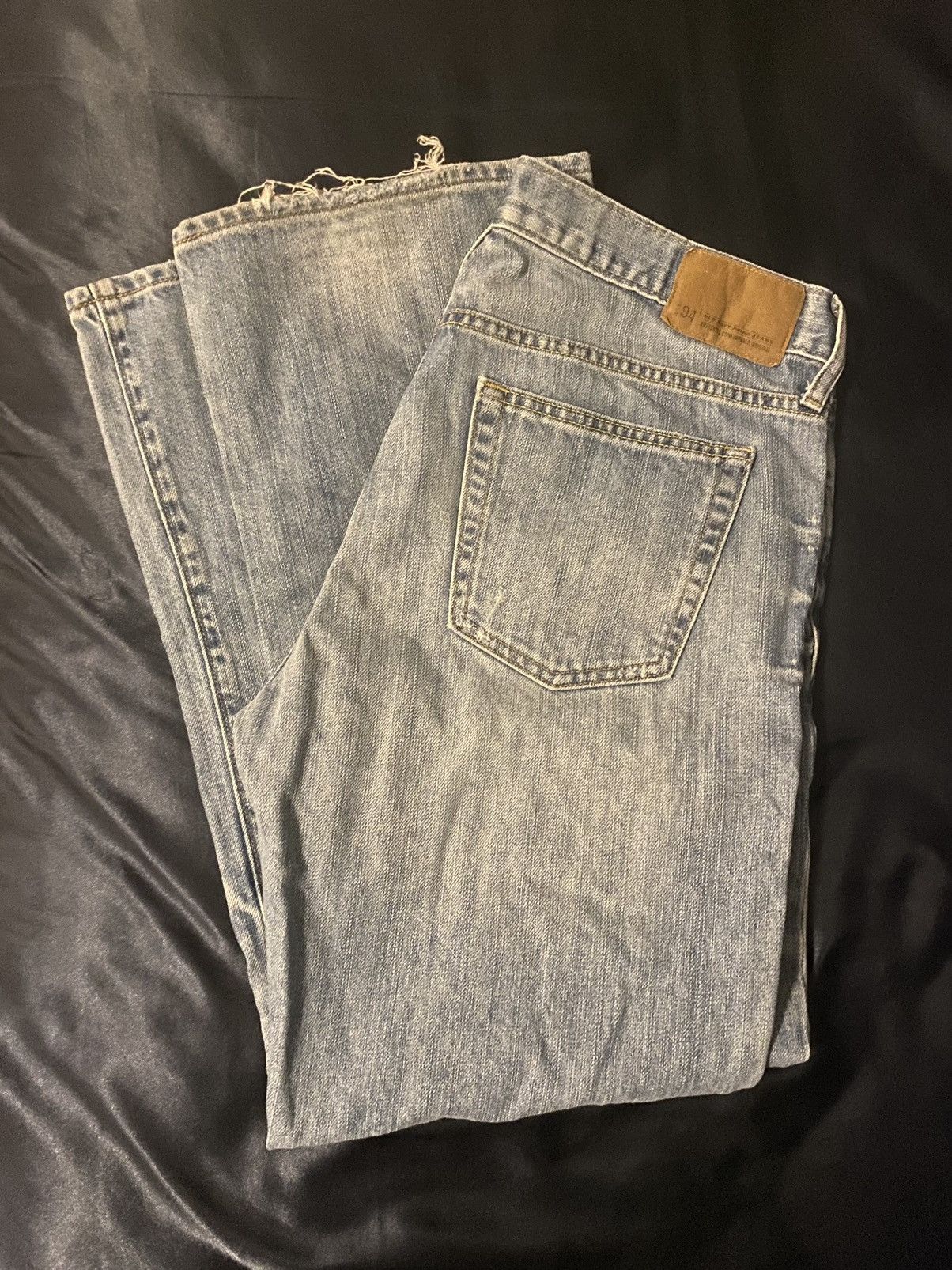Old Navy VINTAGE 2009 STRAIGHT OLD NAVY JEANS Size US 31 - 3 Thumbnail