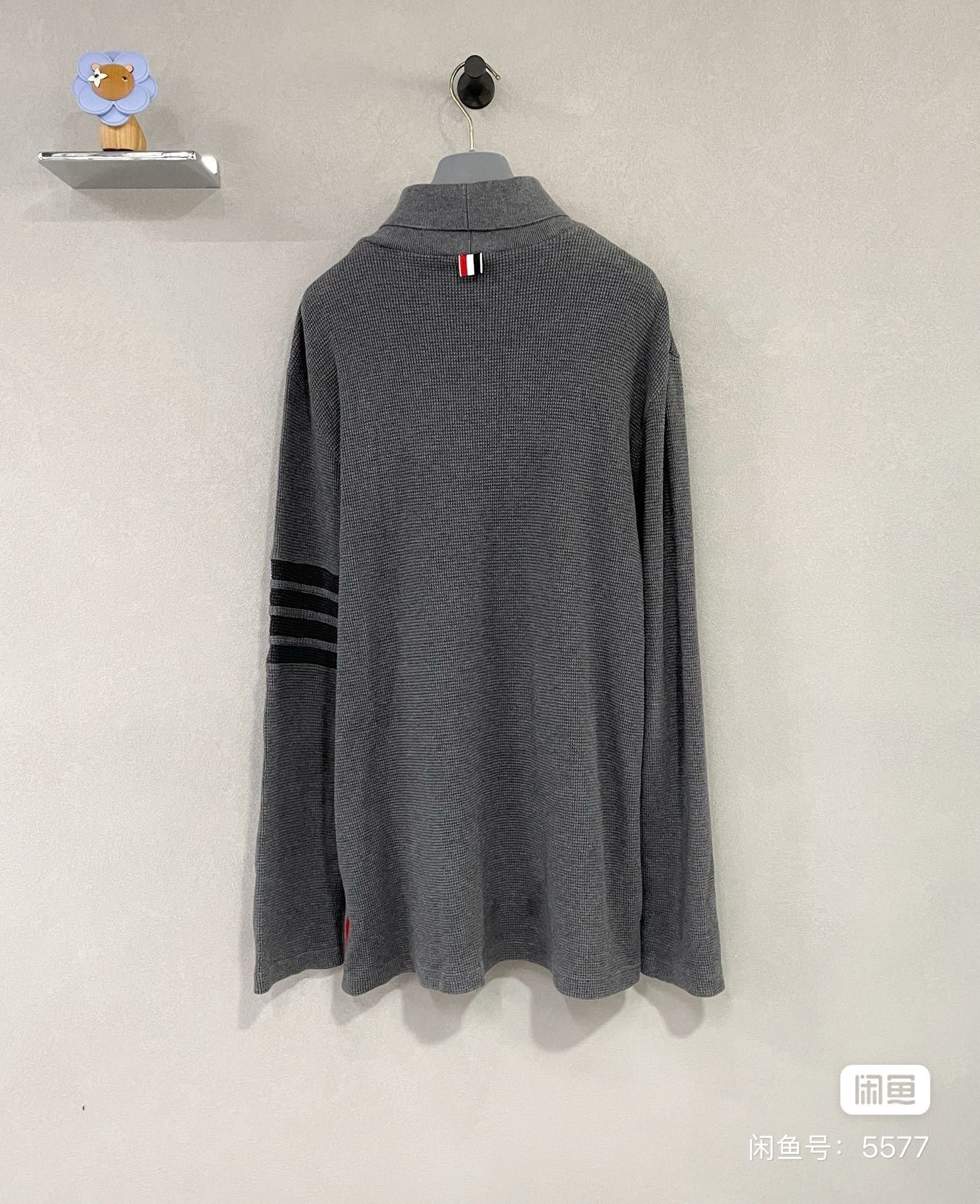 Thom Browne Thom Browne turtleneck sweater Size US L / EU 52-54 / 3 - 2 Thumbnail
