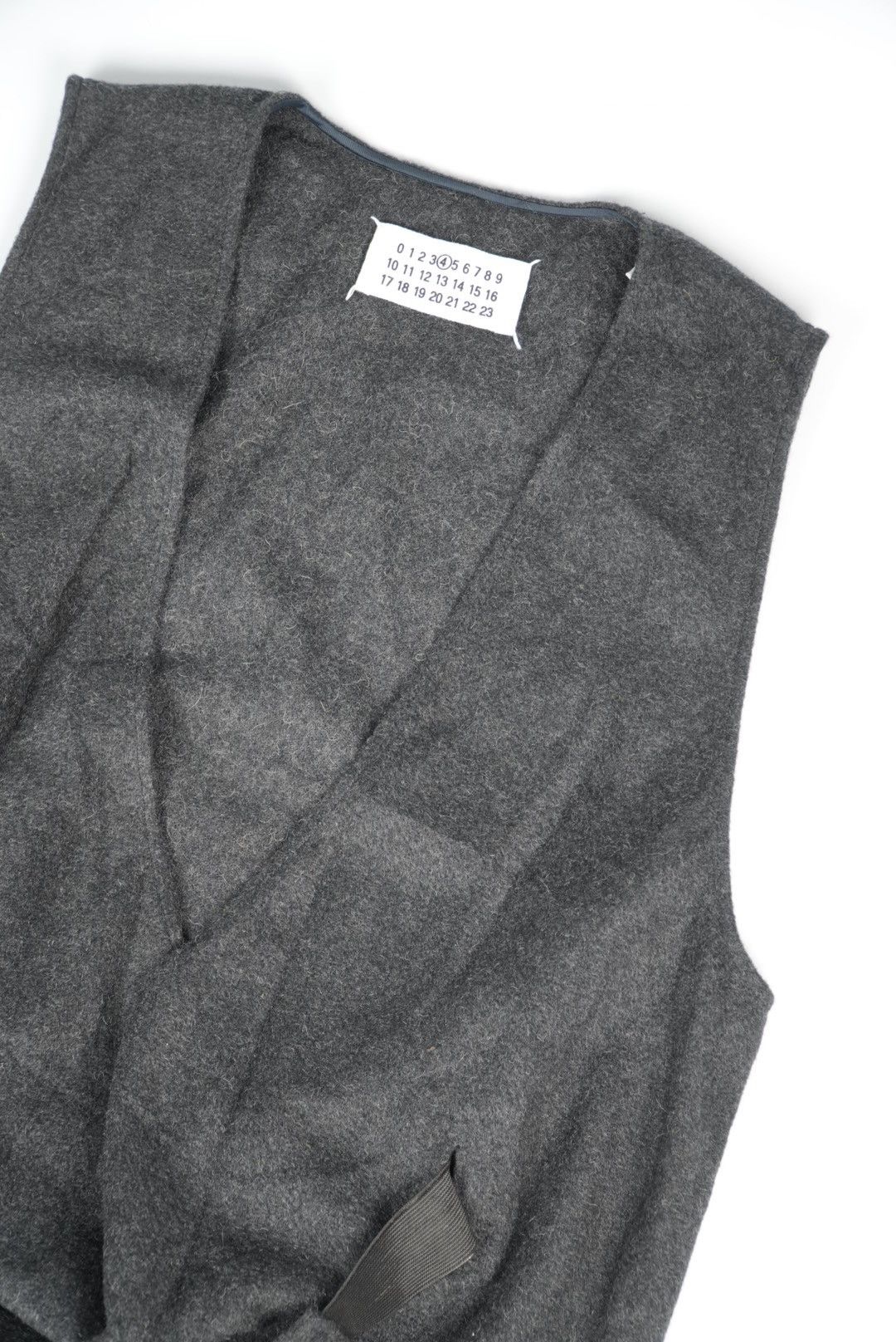 Maison Margiela Maison Margiela Line 4 Vest Size US S / EU 44-46 / 1 - 5 Thumbnail