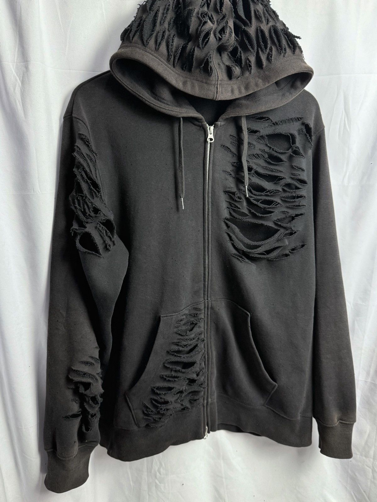 Beauty Beast Distressed Japanese Hoodie GU Black Faded lgb ifsix style Size US XL / EU 56 / 4 - 3 Thumbnail