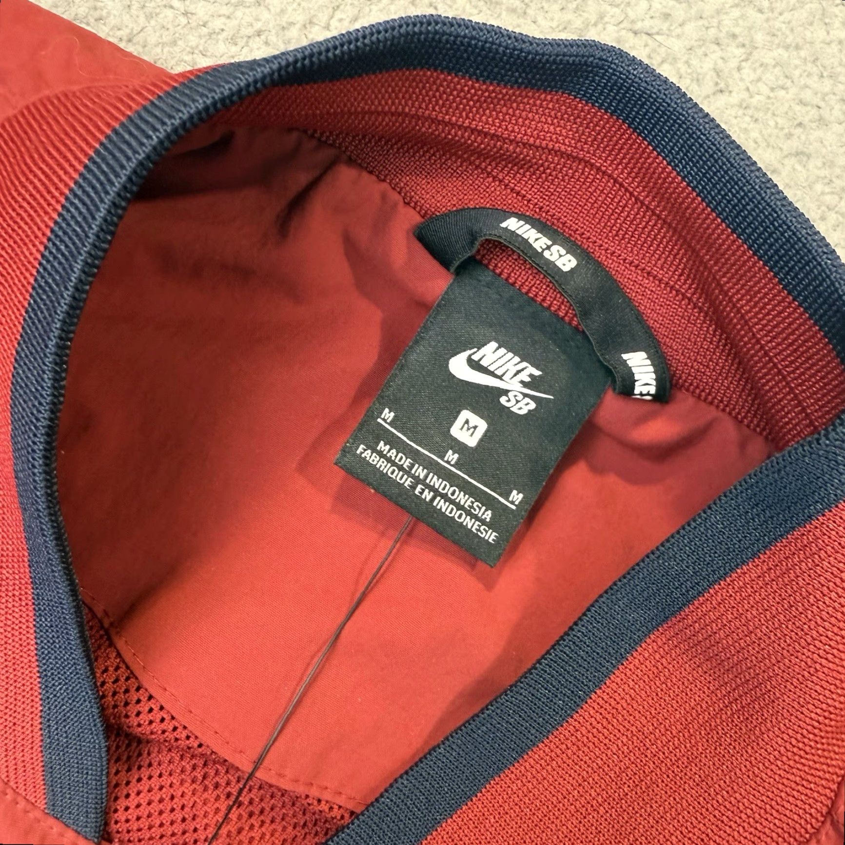 Nike Nike SB Jacket Mens M Red Full Zip Pockets Windbreaker Sports Skateboarding Urban Casual Shirt? Size US M / EU 48-50 / 2 - 6 Thumbnail