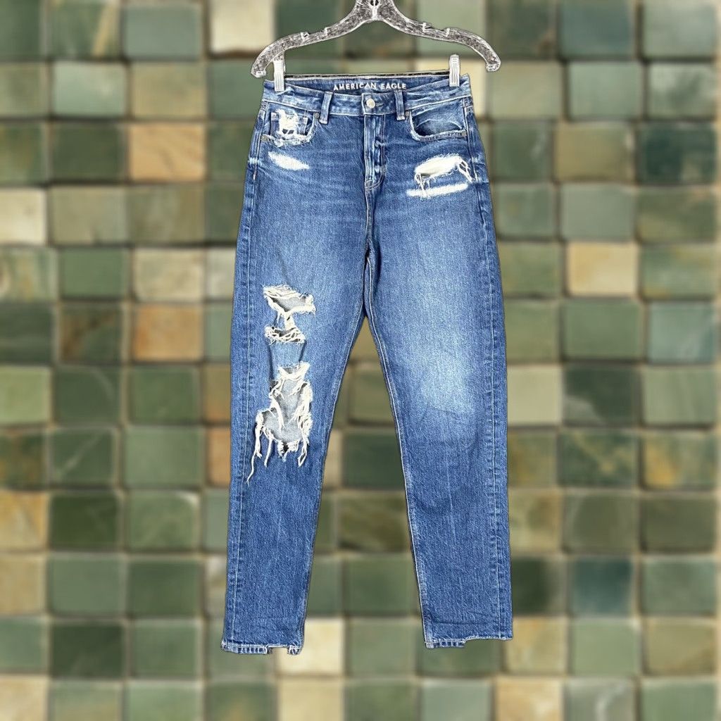 American Eagle Outfitters AMERICAN EAGLE Distressed Mom Jeans Women’s 0 Regular Blue Size 25" / US 0 / IT 36 - 1 Thumbnail