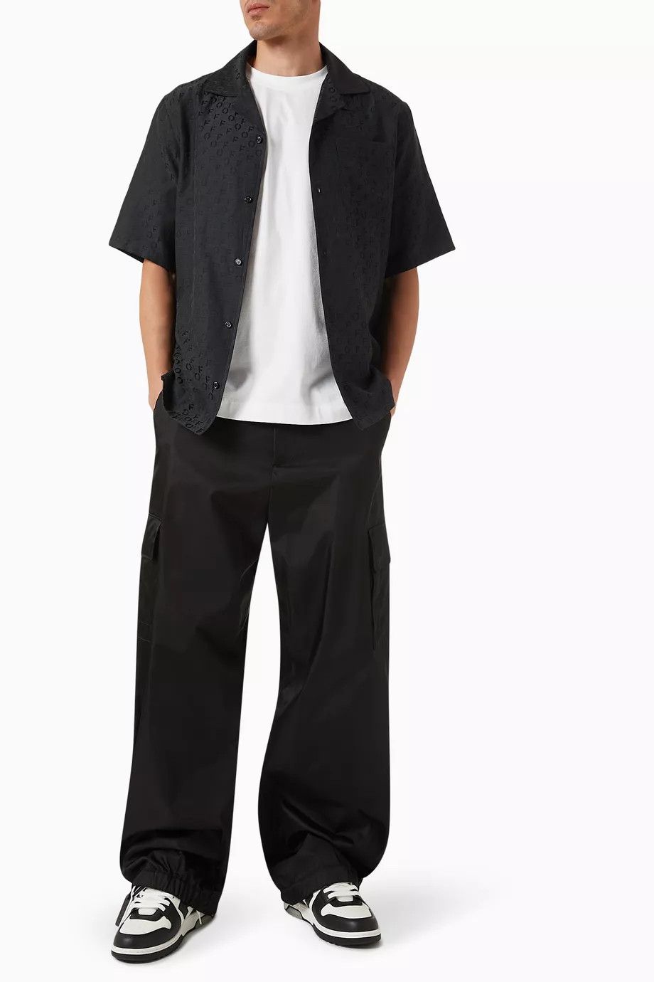 Off-White o1y0325 Logo Patterned Shirt in Black Size US S / EU 44-46 / 1 - 4 Thumbnail
