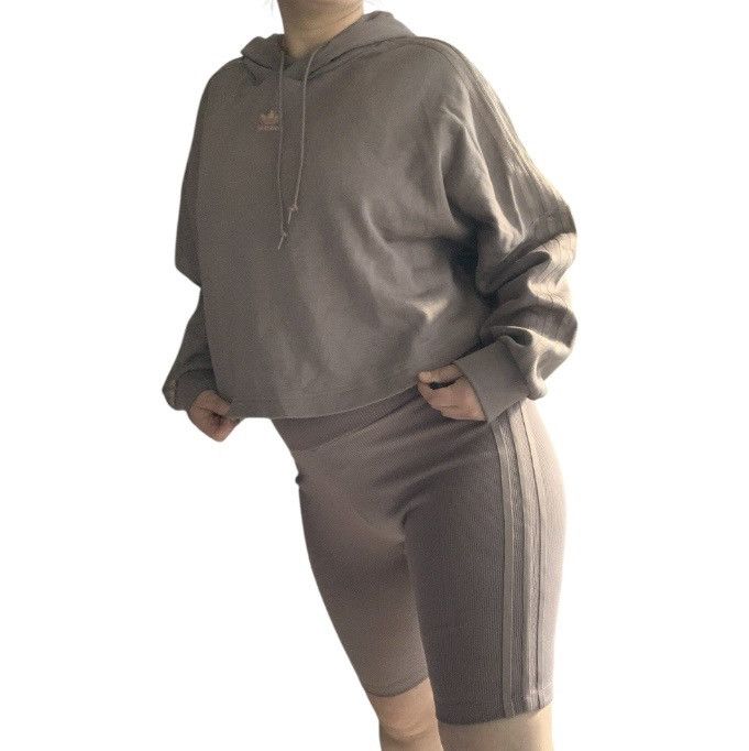 Adidas NWT Adidas Originals Activewear Set in Light Brown Size S / US 4 / IT 40 - 3 Thumbnail