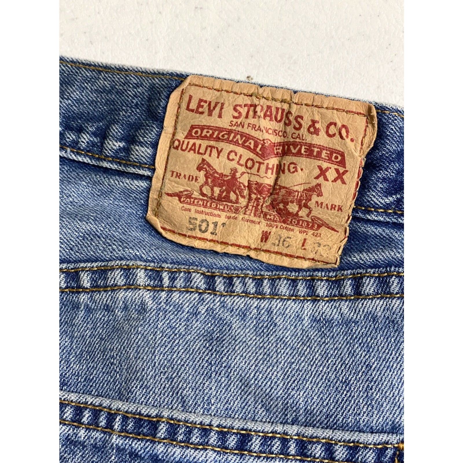 Levi's VINTAGE Levi's 501 XX Jeans 36x33 Denim Button Fly Distressed Denim Blue USA 90s Mens Regular Straight"} Size US 36 / EU 52 - 7 Thumbnail