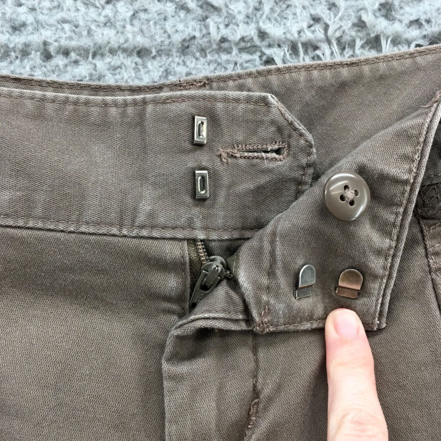Banana Republic Banana Republic Utility Shorts Womens 0P Brown Cotton Blend Zip Casual Pockets Modern Rise 6.5-8.5in Inseam 3in Petite Boys/Girls Mens Womens Size 25" / US 0 / IT 36 - 3 Thumbnail