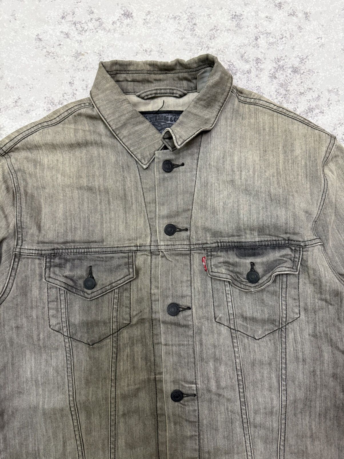 Levi's Levi’s Black Fade Denim Trucker Jacket Size US M / EU 48-50 / 2 - 6 Thumbnail