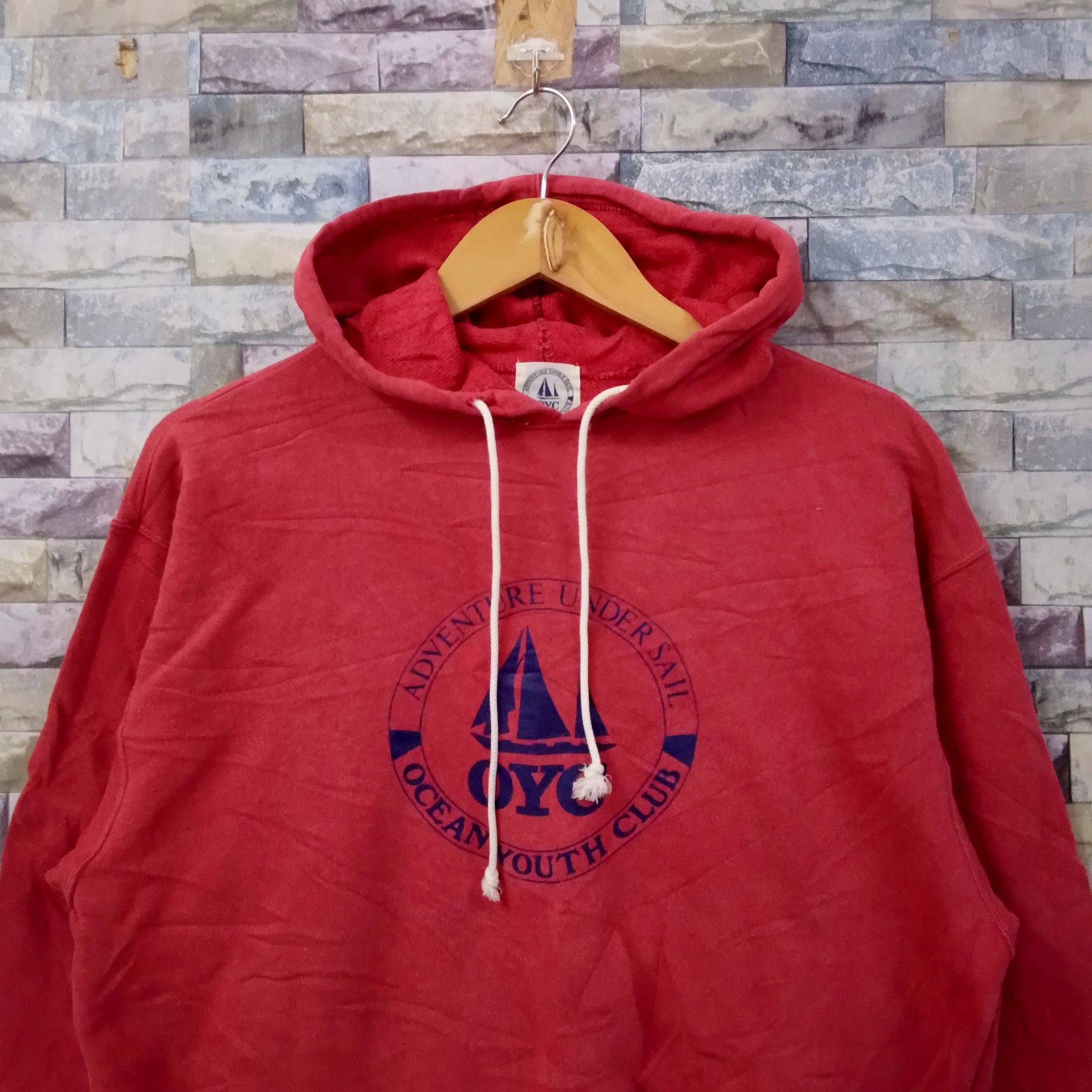 Vintage Vintage 90s Ocean Youth Club Adventure Under Sail Hoodie Size US S / EU 44-46 / 1 - 2 Thumbnail
