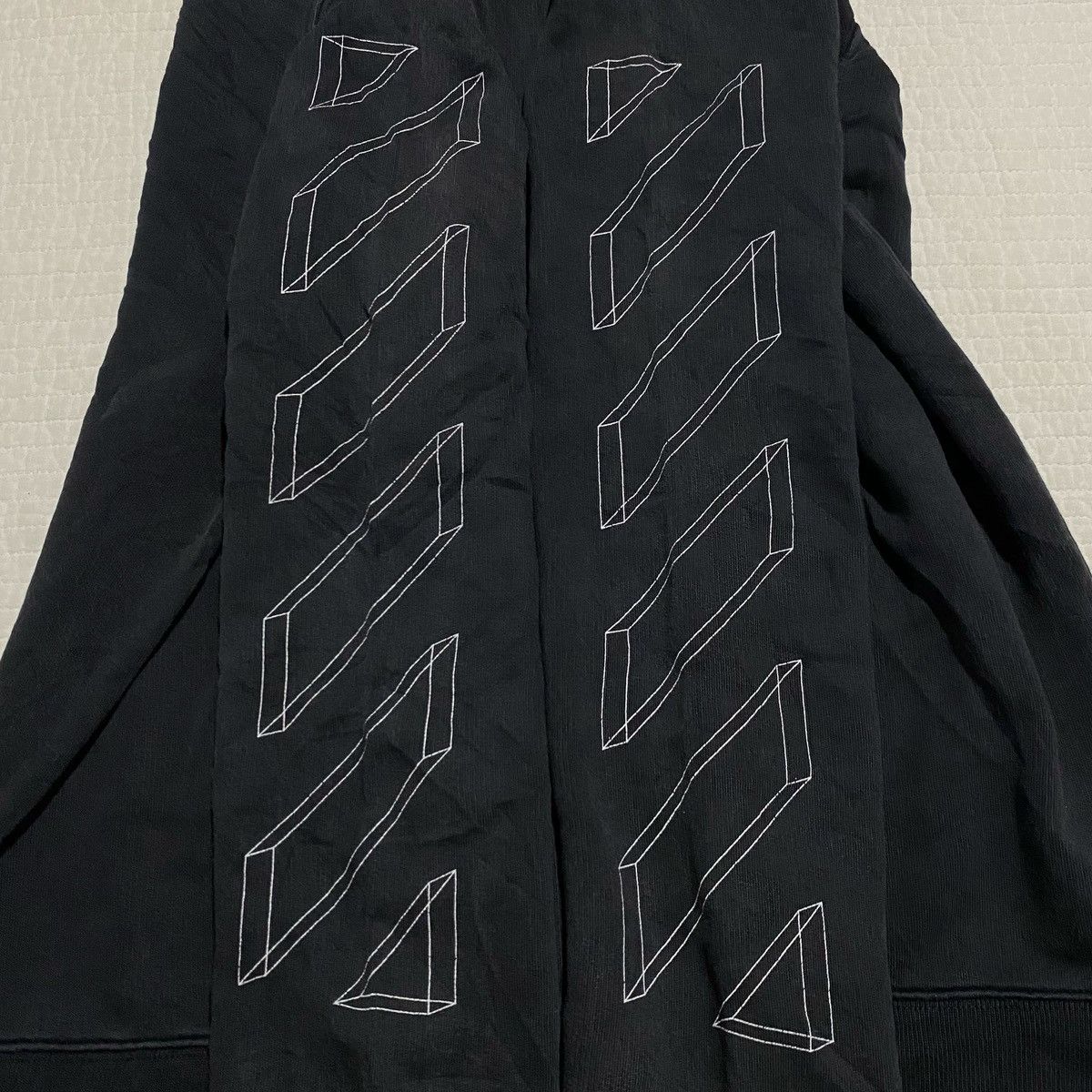 Off-White FW2018 OFF WHITE BY VIRGIL ABLOH 3D LINE CREWNECK Size US L / EU 52-54 / 3 - 12 Thumbnail