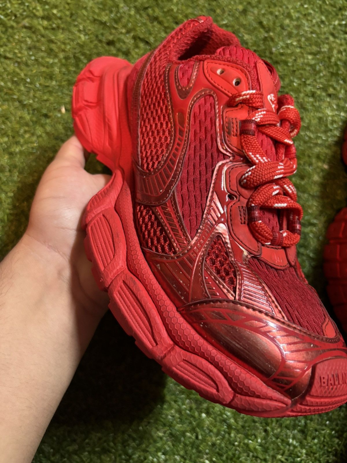 Balenciaga Balenciaga 3XL Red Size US 7 / EU 40 - 10 Thumbnail