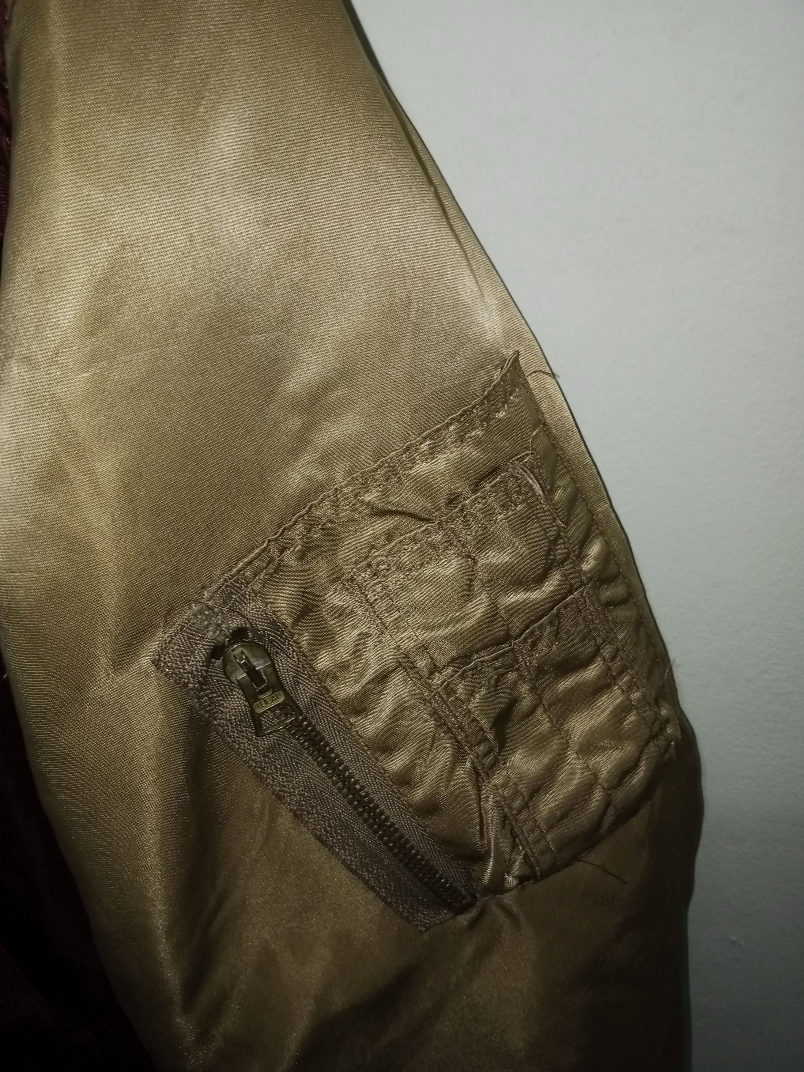 Alpha Industries × Buzz Rickson's × The Real McCoy's Vintage Rare MA-1 Corinth MFG Jacket Size US M / EU 48-50 / 2 - 4 Thumbnail