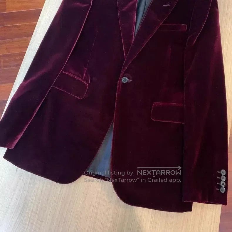 Saint Laurent Paris Saint Laurent Red Velvet Blazer. Size US M / EU 48-50 / 2 - 2 Thumbnail