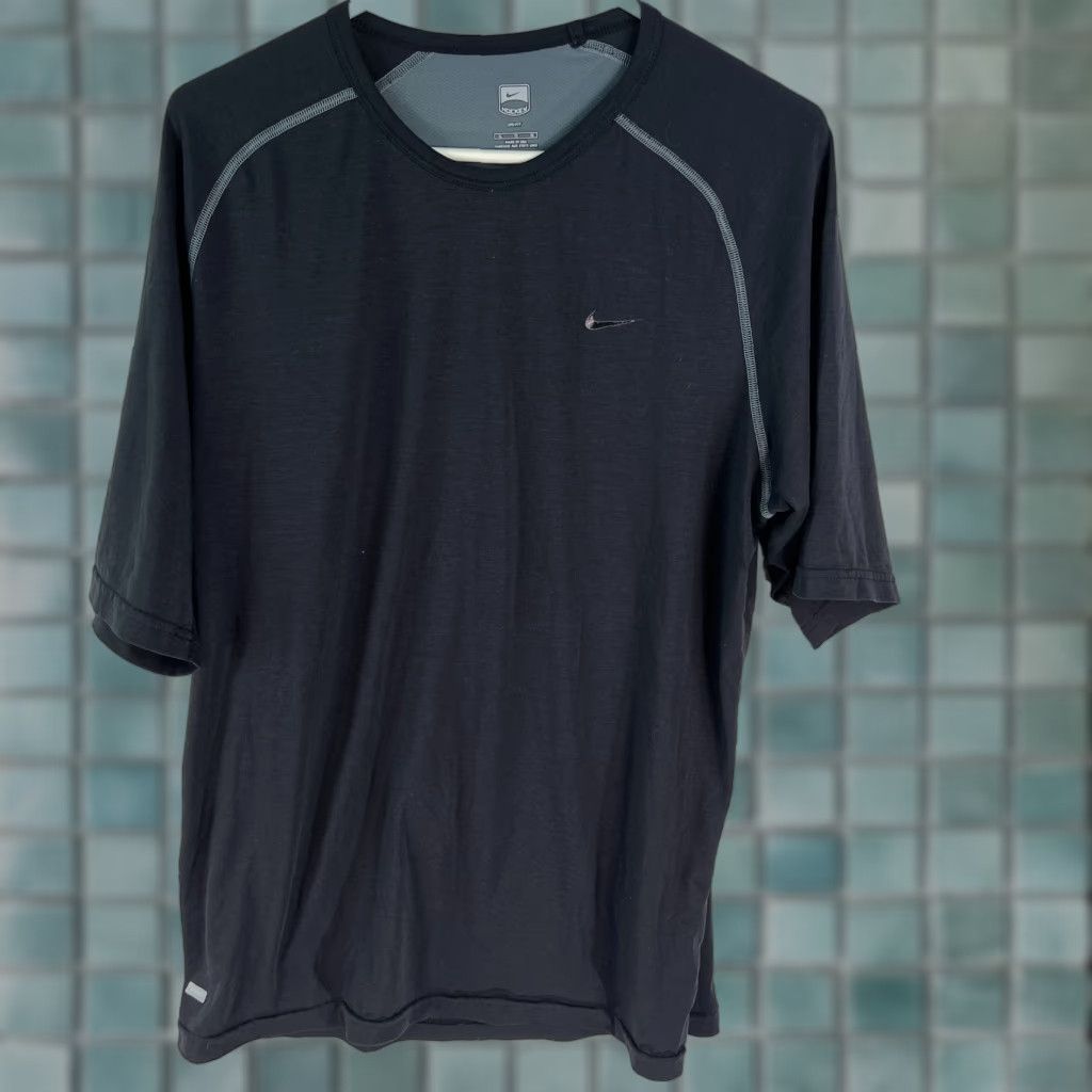 Nike Nike Mens Dri Fit Short Sleeves Round Neck Activewear Black Hockey Tee XL shirt Size US 36 / EU 52 - 1 Thumbnail