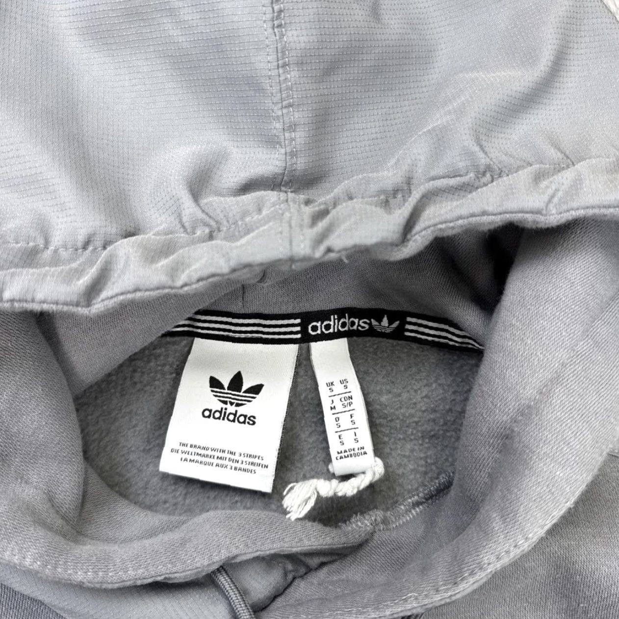 Adidas Adidas Hoodie Mens Large Gray Colorblock Trefoil Originals Pullover Logo Graphic Print Embroidered Hooded Pockets Fleece Size US S / EU 44-46 / 1 - 3 Thumbnail