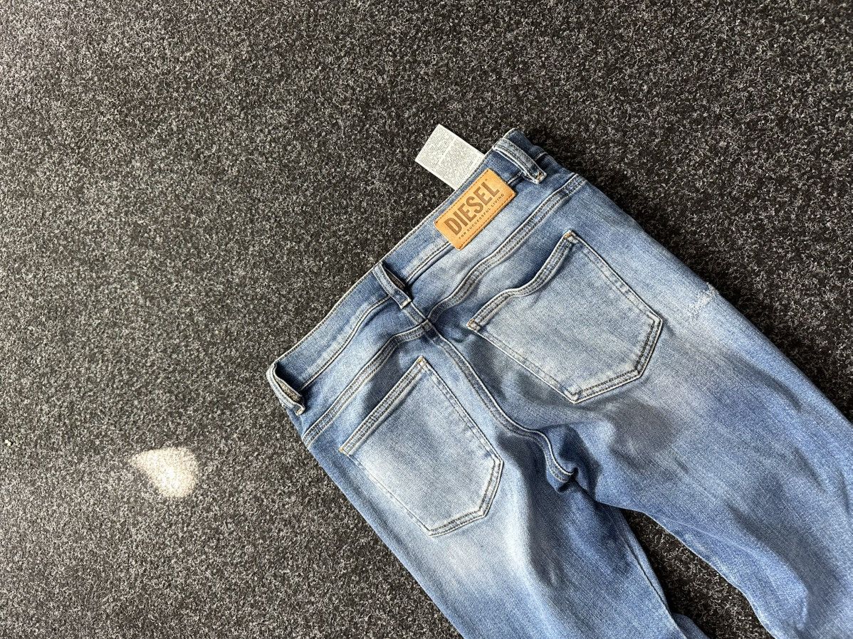 Diesel × Japanese Brand 🚨Diesel Washed Blue White Opium Punk Distressed COPYRIGHT Size 29" - 9 Thumbnail