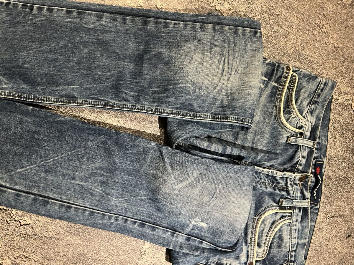 Japanese Brand Archival Japanese Swag — Destroyed Jeans Limited Size US 34 / EU 50 - 7 Thumbnail