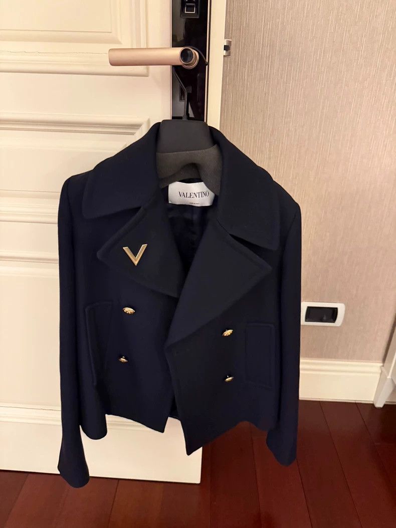 Versace Versace Autumn-winter cropped coats Size M / US 6-8 / IT 42-44 - 1 Thumbnail