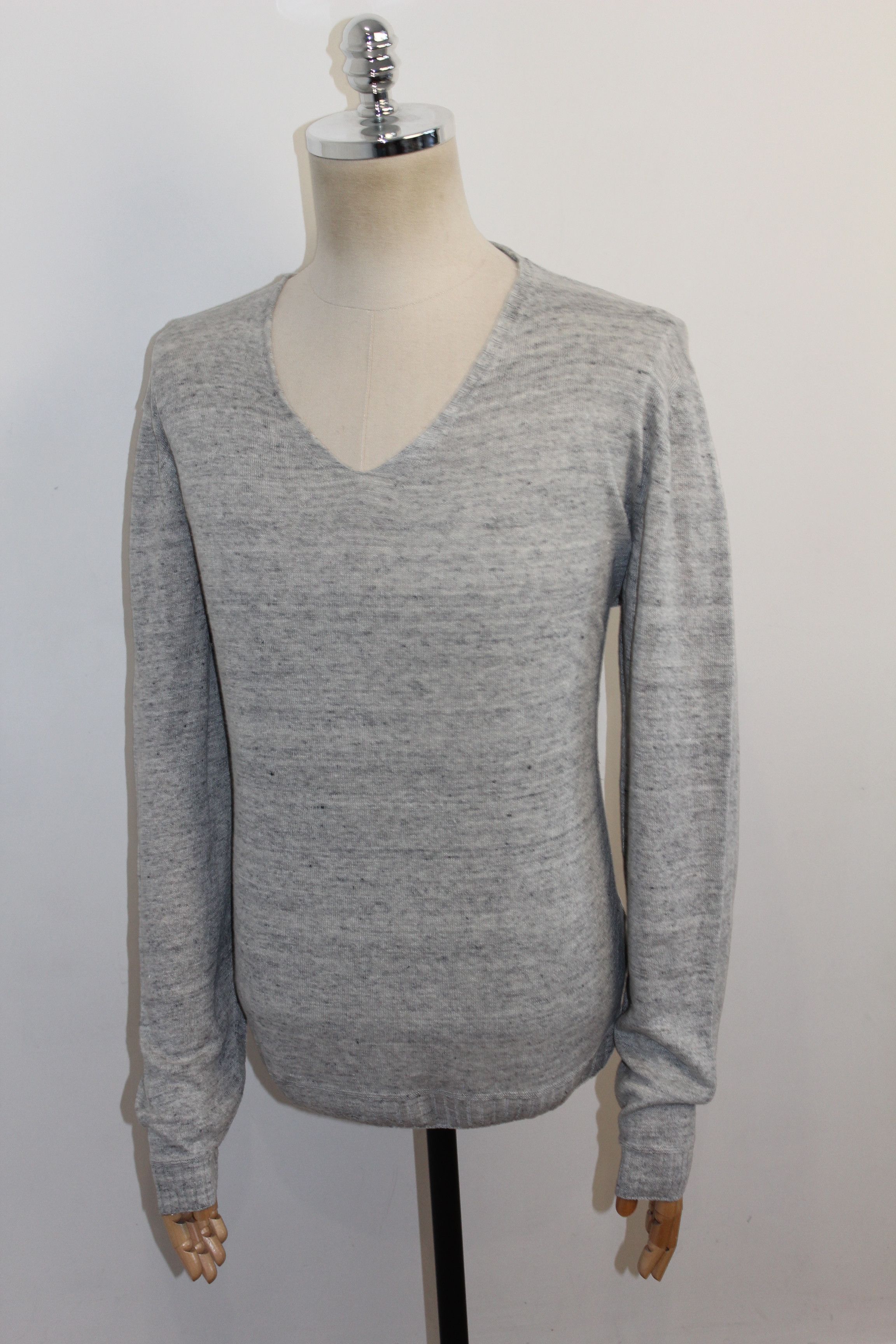 Designer Men's Hugo Boss V-Neck 100% Linen Grey Jumper Size M Size US M / EU 48-50 / 2 - 1 Thumbnail