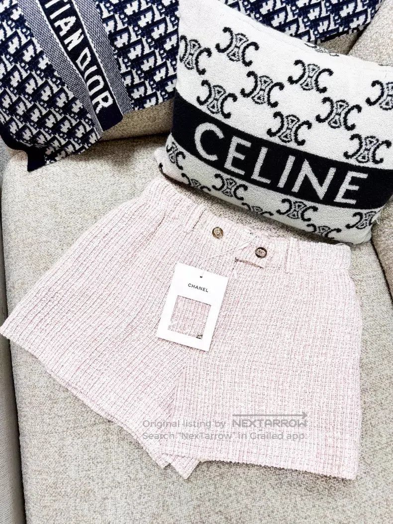 Chanel Chanel Light pink tweed shorts Size 24" / US 00 / IT 34 - 2 Thumbnail