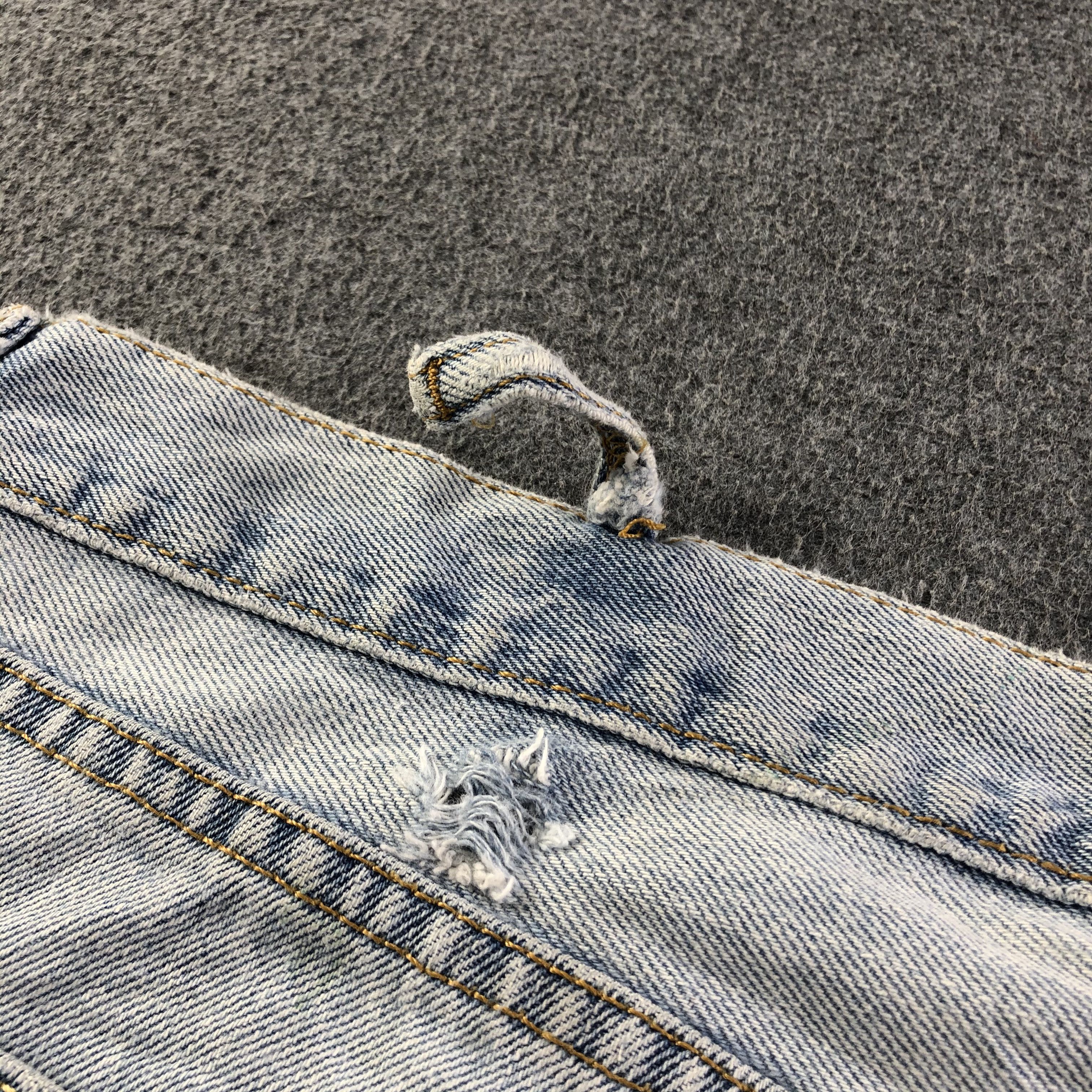 Levi's Vintage Light Wash Levis 505 Jeans-J4283 Size US 41 - 8 Thumbnail