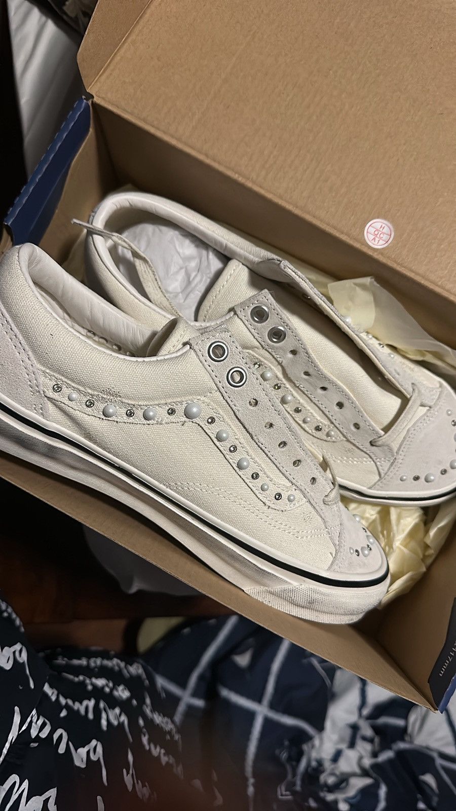 Vans Old skool vans- Marshmallow size 8 Size US 8 / EU 41 - 8 Thumbnail